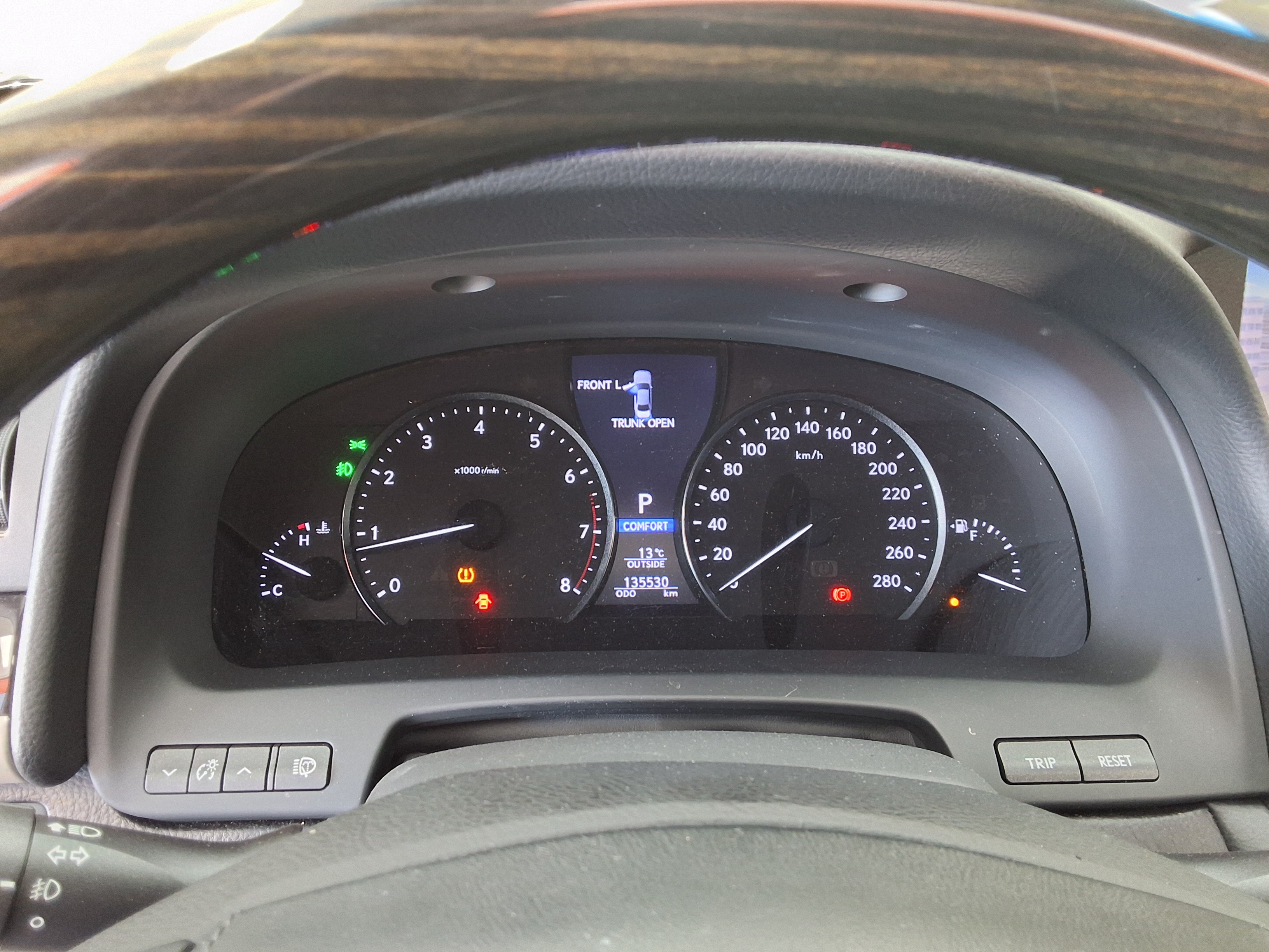LEXUS LS - 8