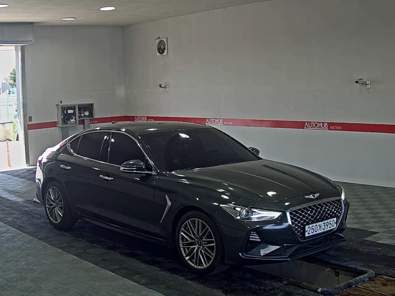 Genesis G70 2020 - Image 2