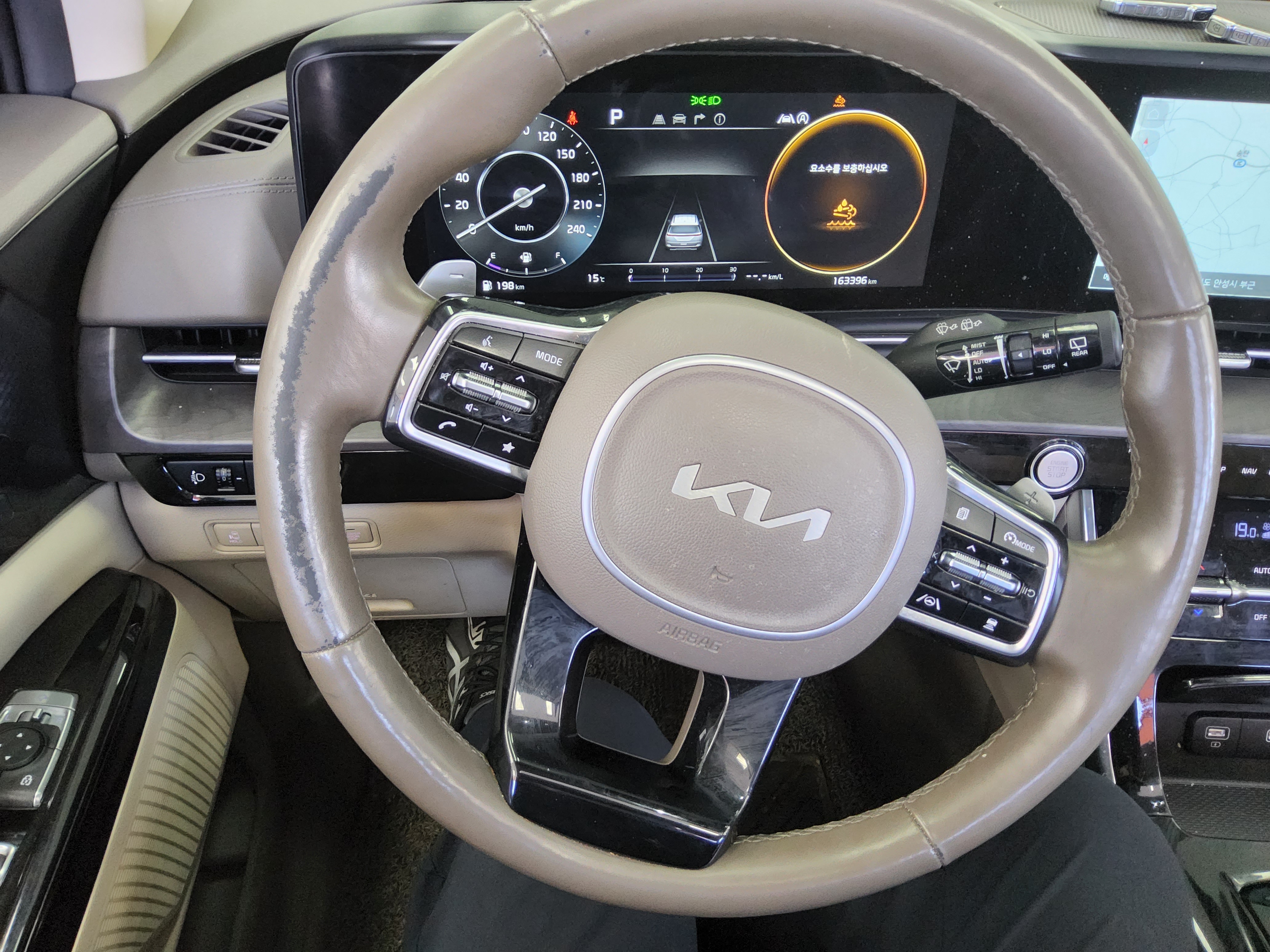 Kia SEDONA 2022 - Image 16