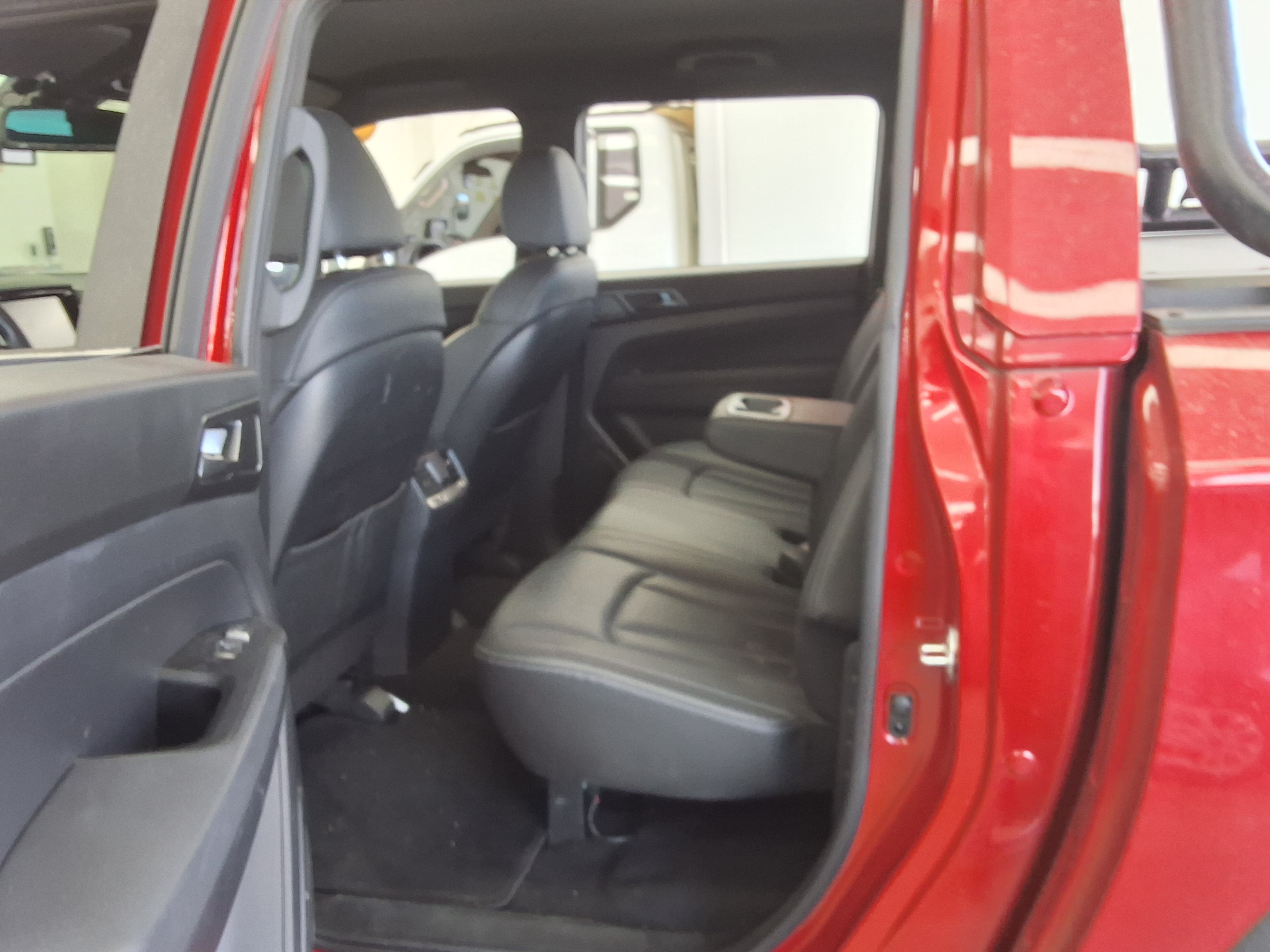 KG Mobility Rexton Sports 2022 - Image 11
