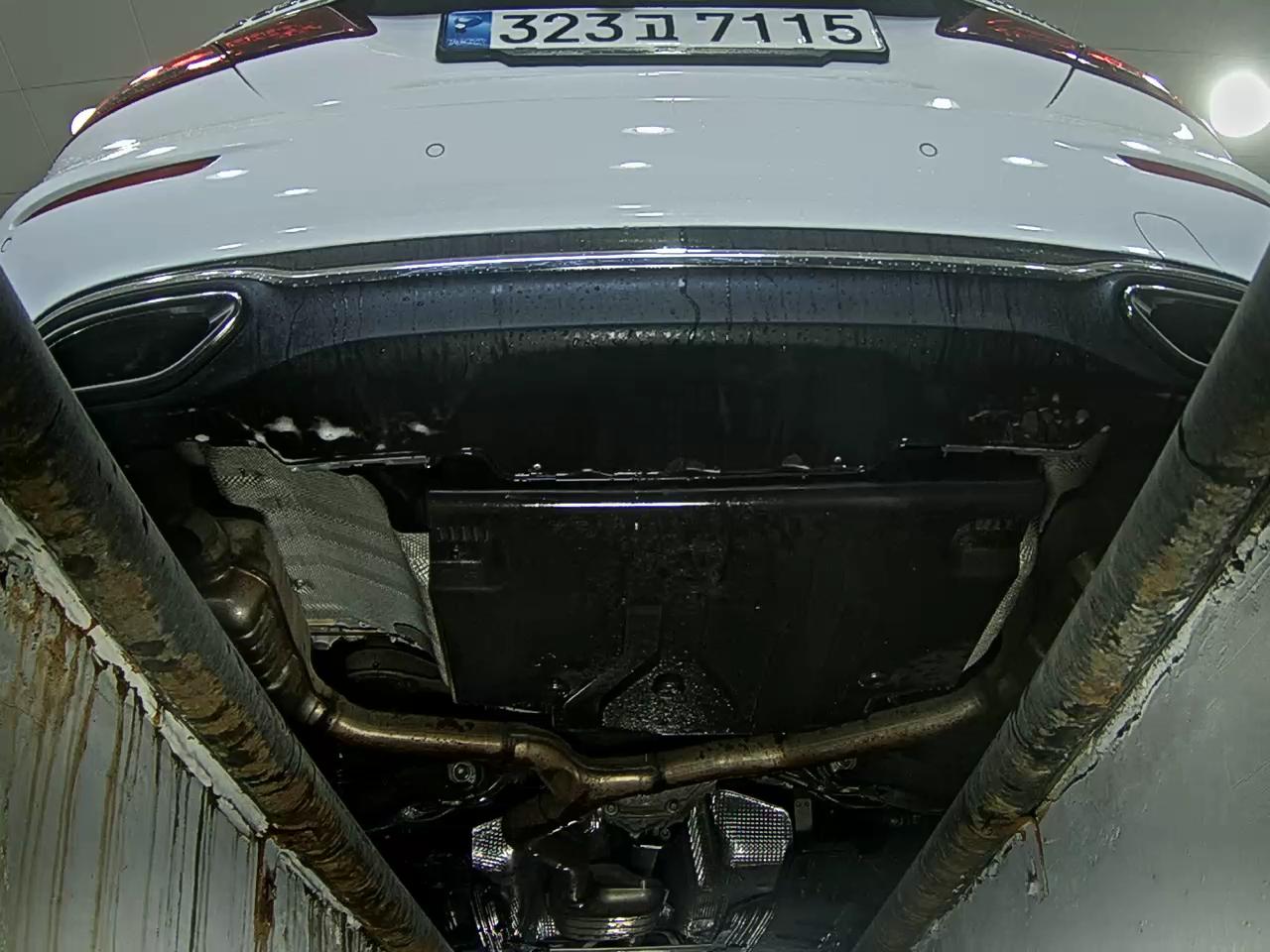 Mercedes-Benz E-Class 2022 - Image 7