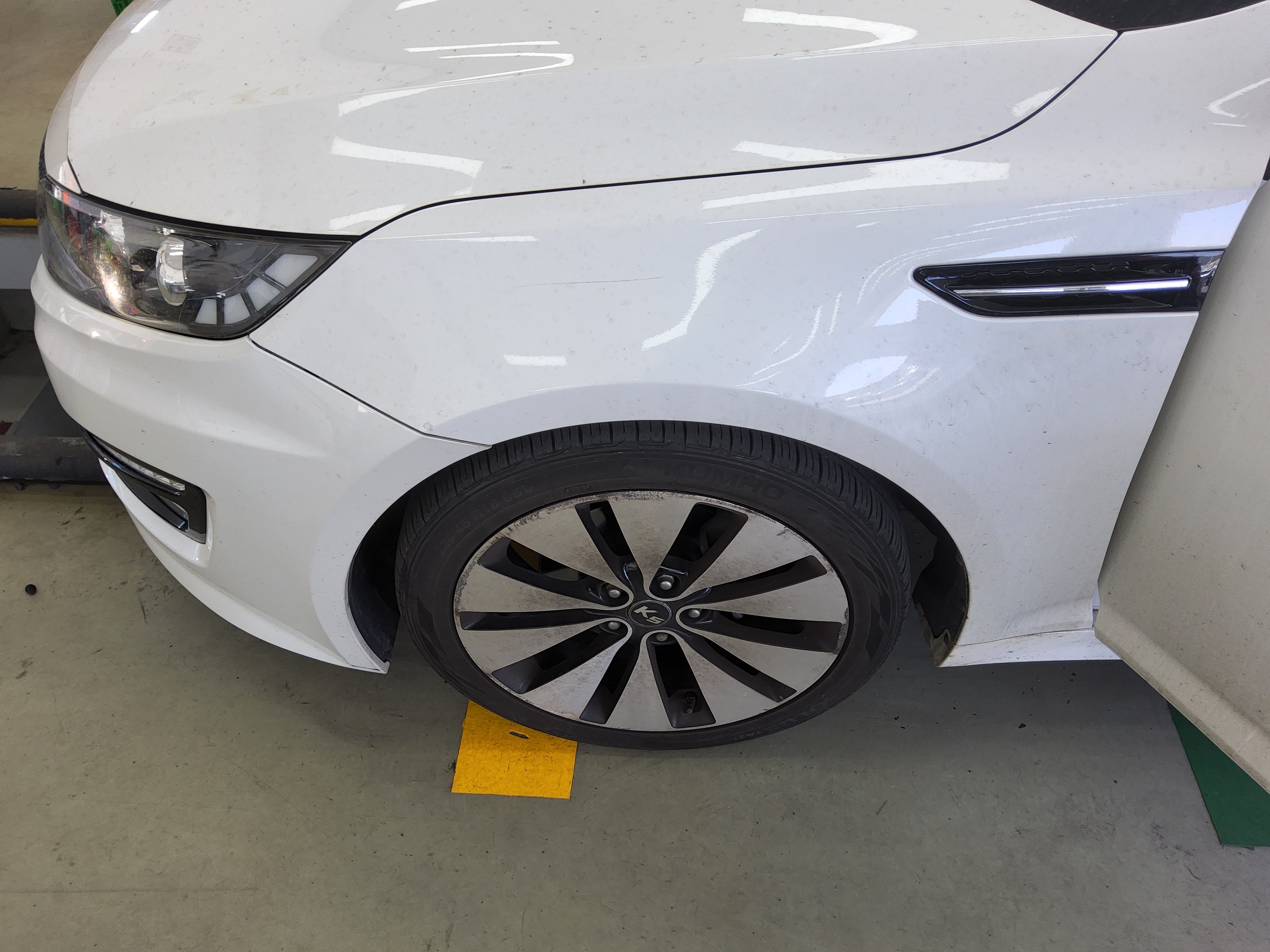 Kia K5 2011 - Image 18