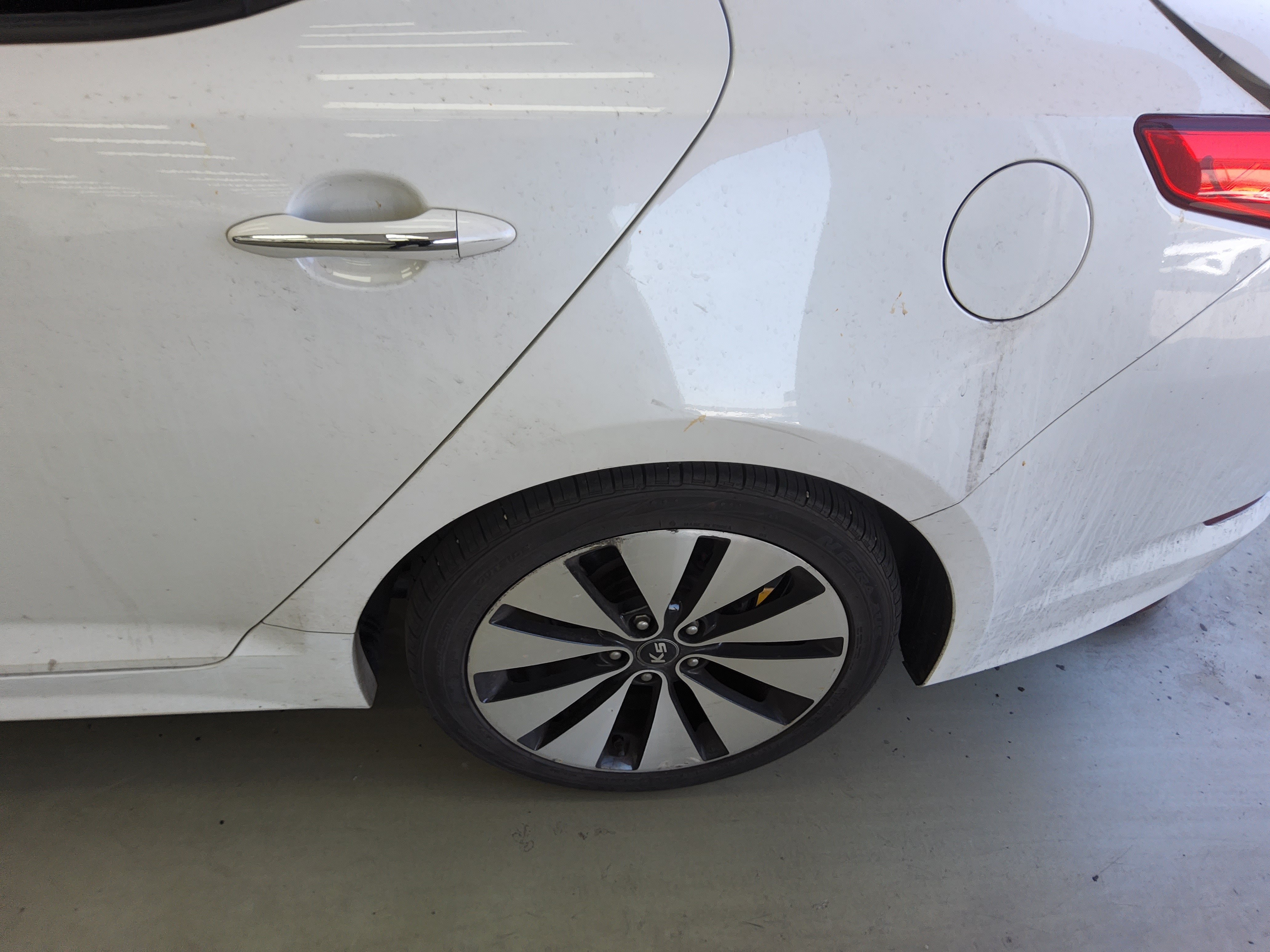 Kia K5 2011 - Image 19