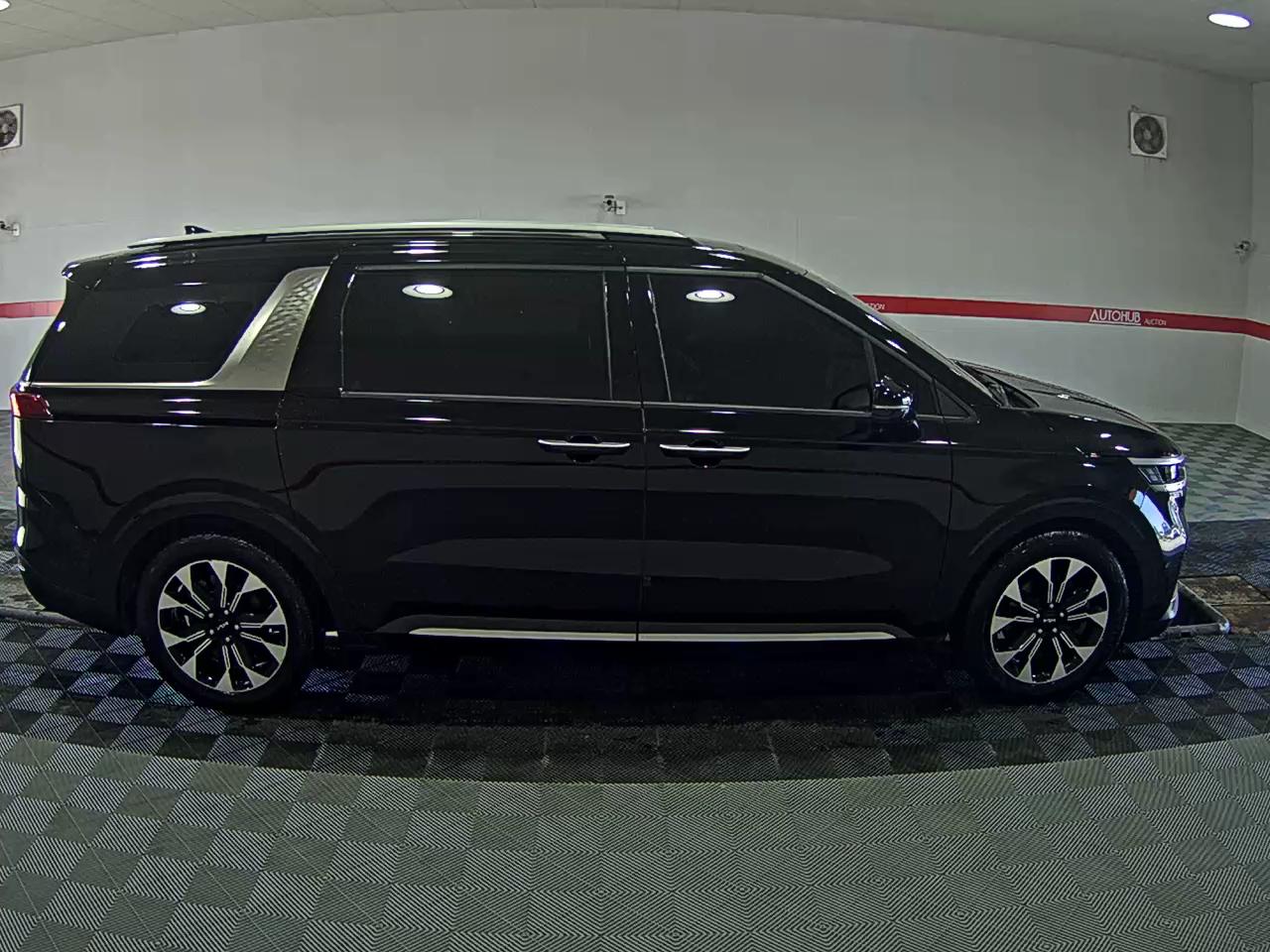 Kia SEDONA 2022 - Image 3
