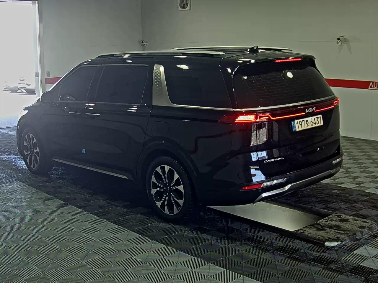 Kia SEDONA 2022 - Image 5