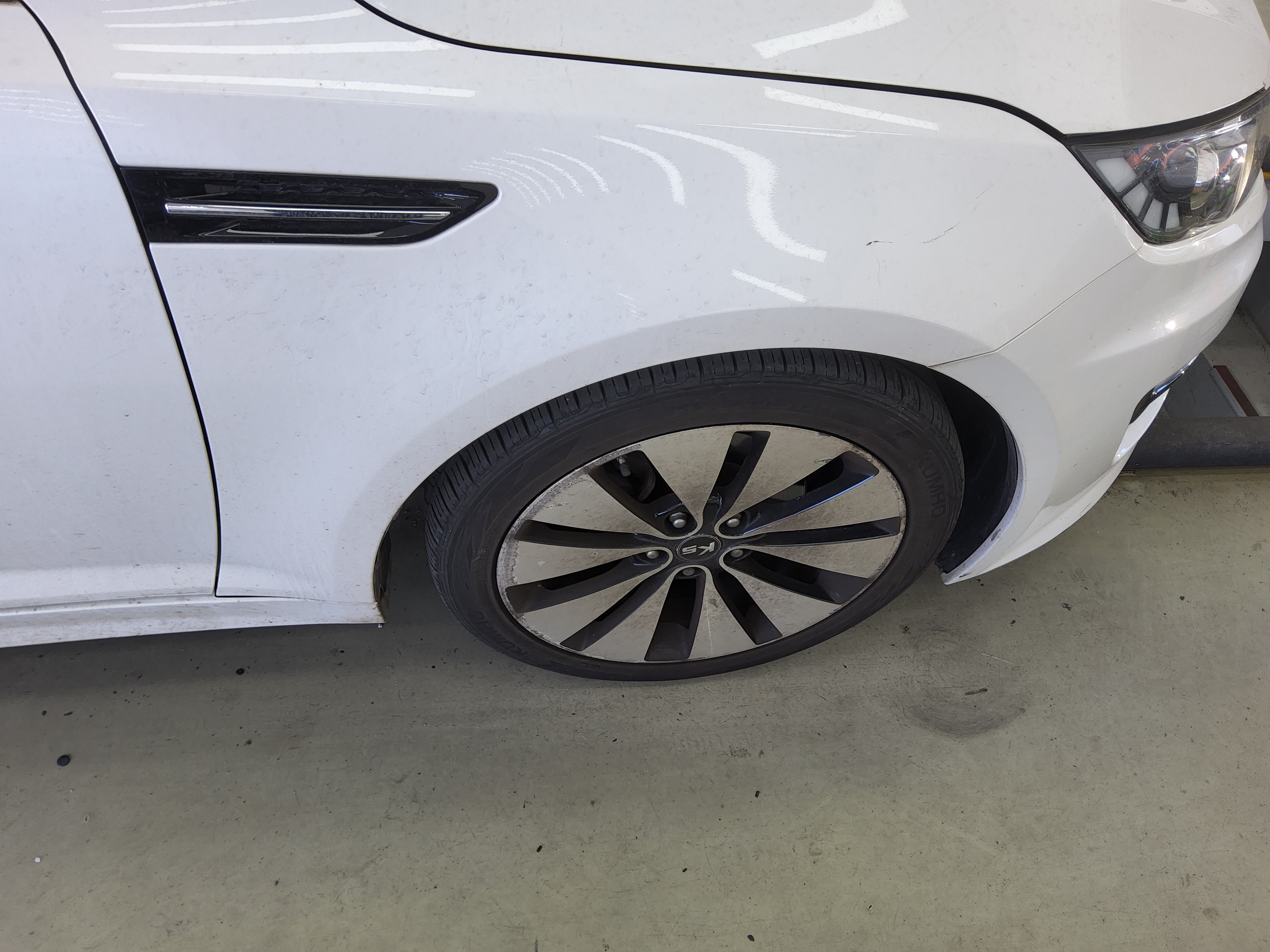 Kia K5 2011 - Image 20