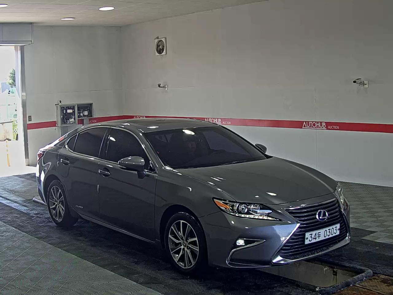 Lexus ES - 2