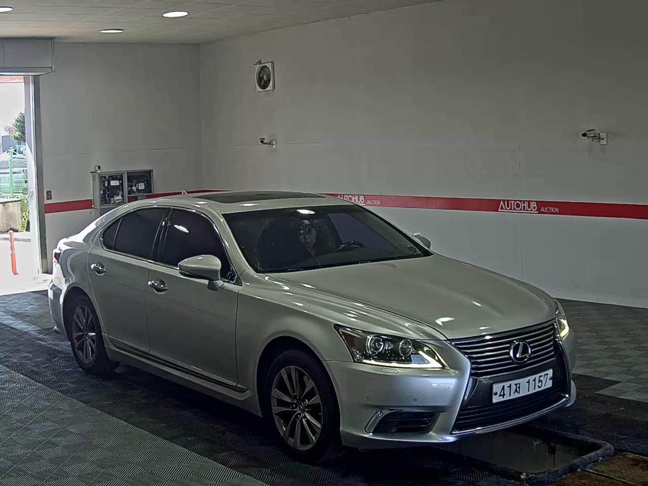 LEXUS LS - 2