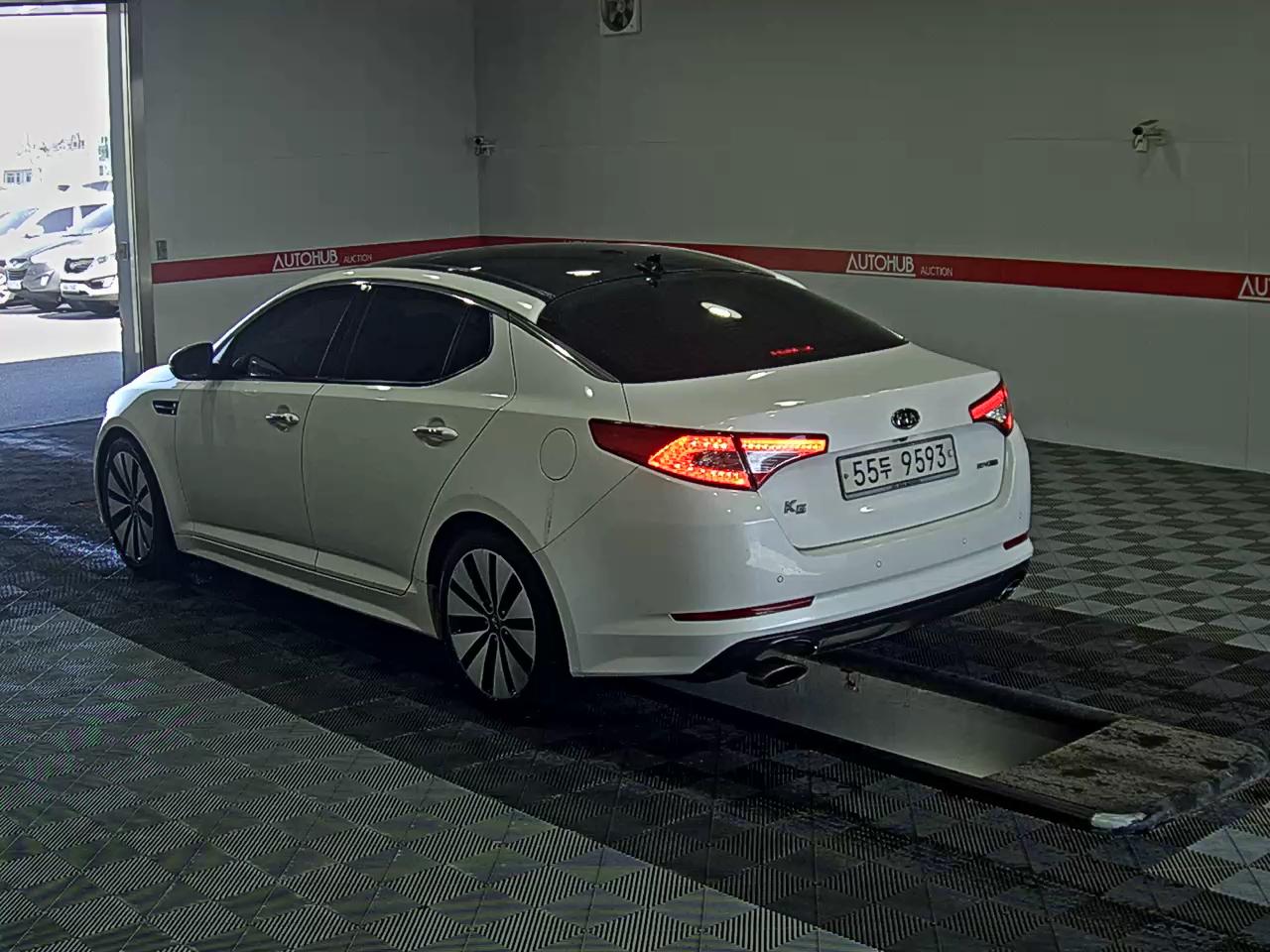 Kia K5 2011 - Image 5