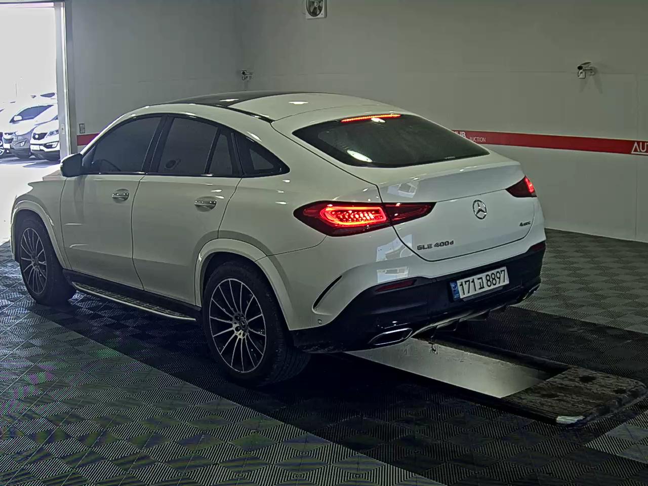 Mercedes-Benz GLE-Class 2022 - Image 5