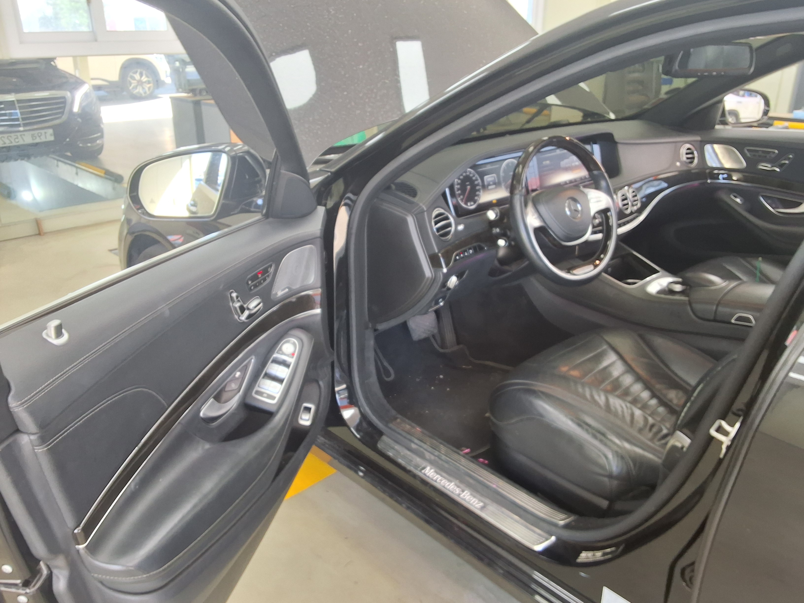 Mercedes-Benz S-Class 2014 - Image 9