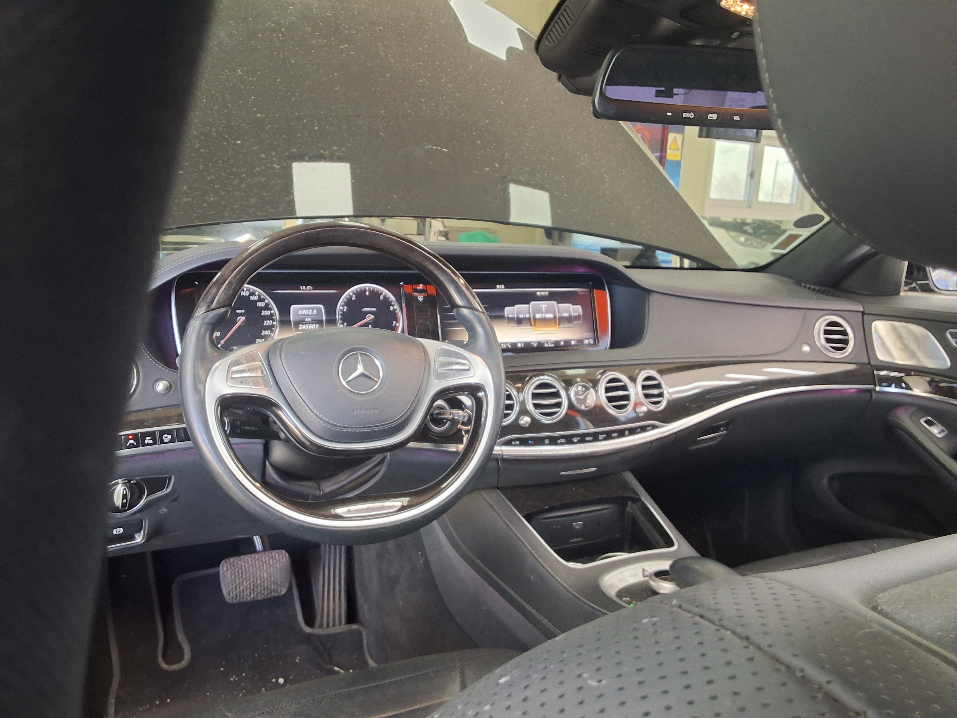 Mercedes-Benz S-Class 2014 - Image 10