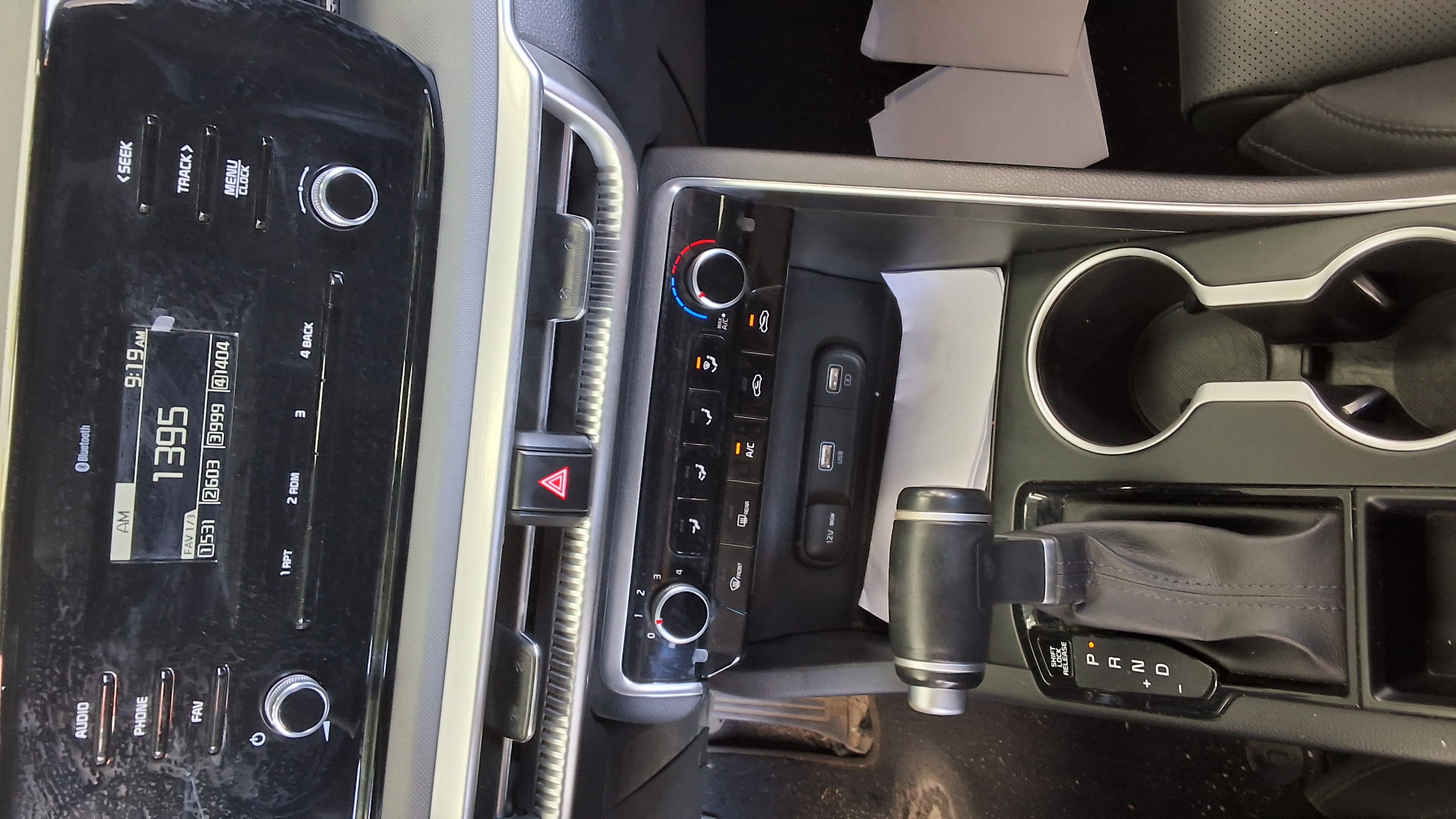 Kia K5 2023 - Image 17