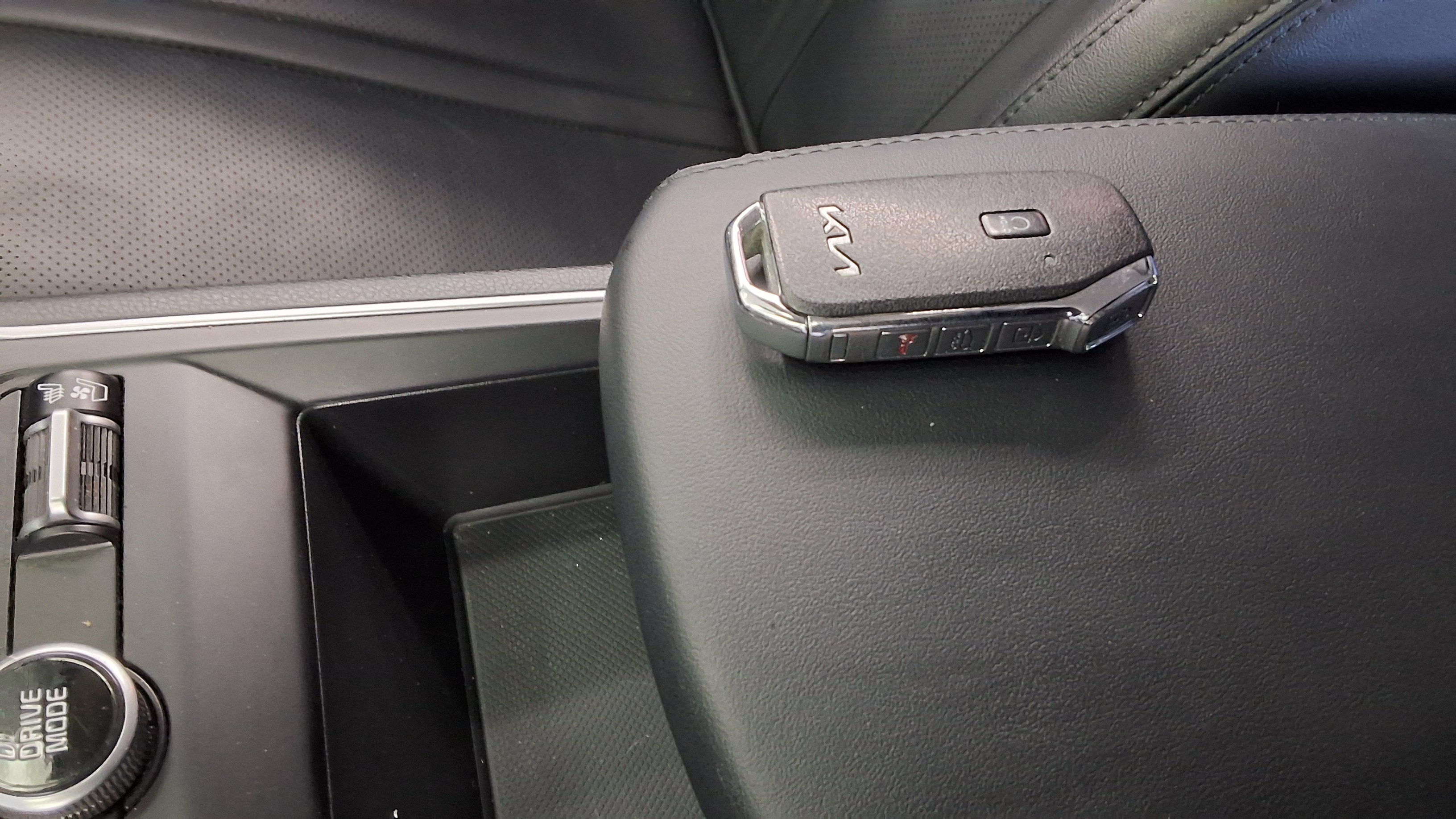 Kia K5 2023 - Image 18