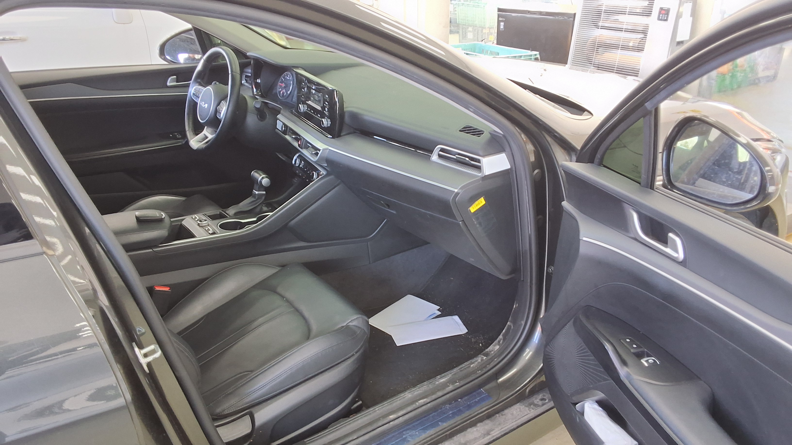 Kia K5 2023 - Image 13