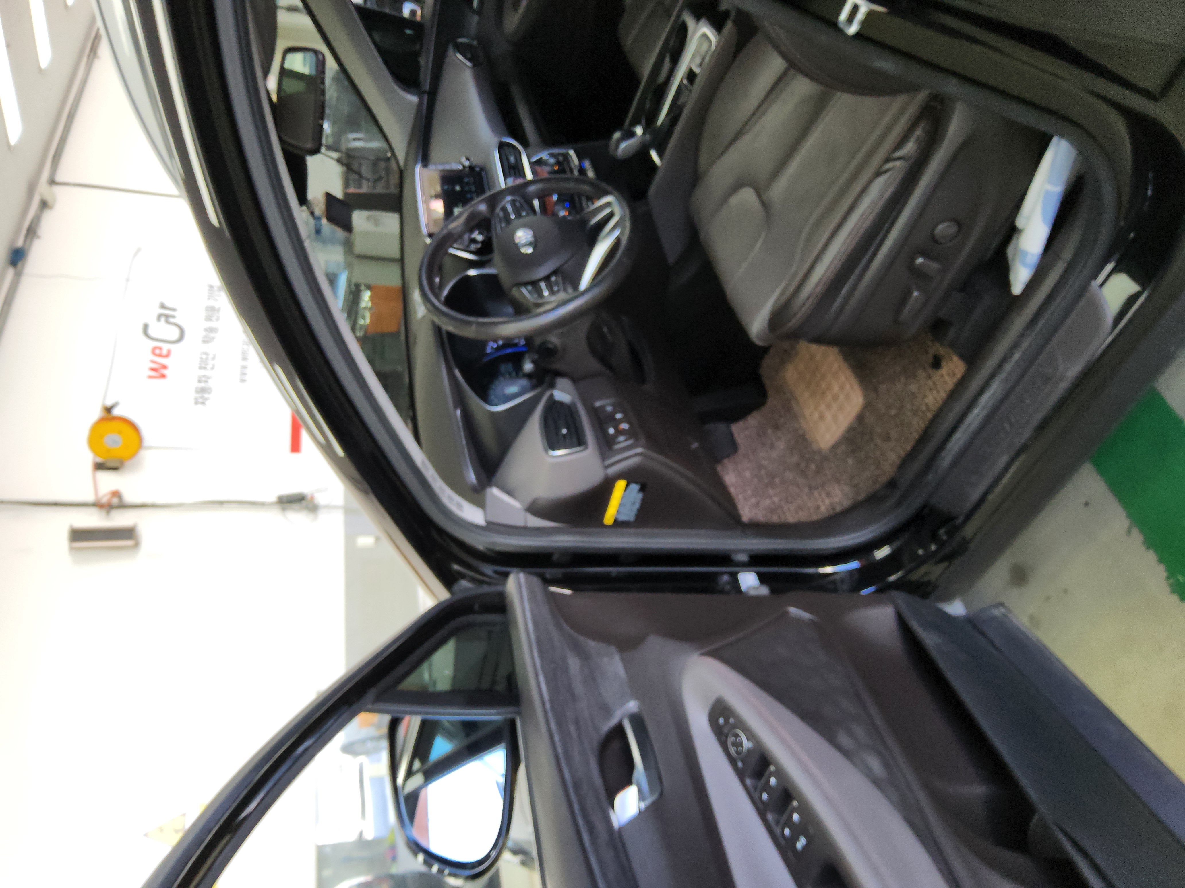 Hyundai Santa Fe 2019 - Image 9