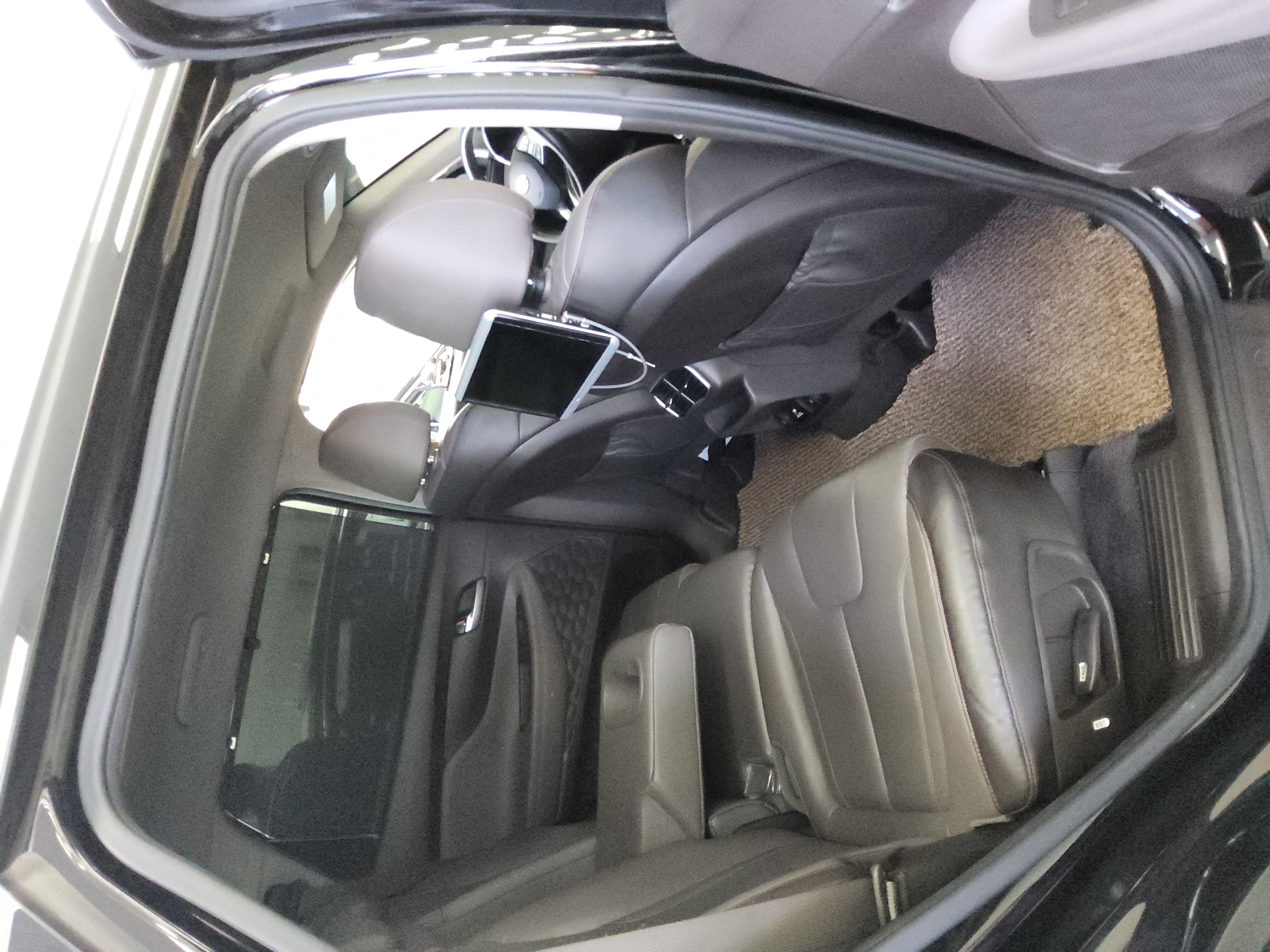 Hyundai Santa Fe 2019 - Image 12