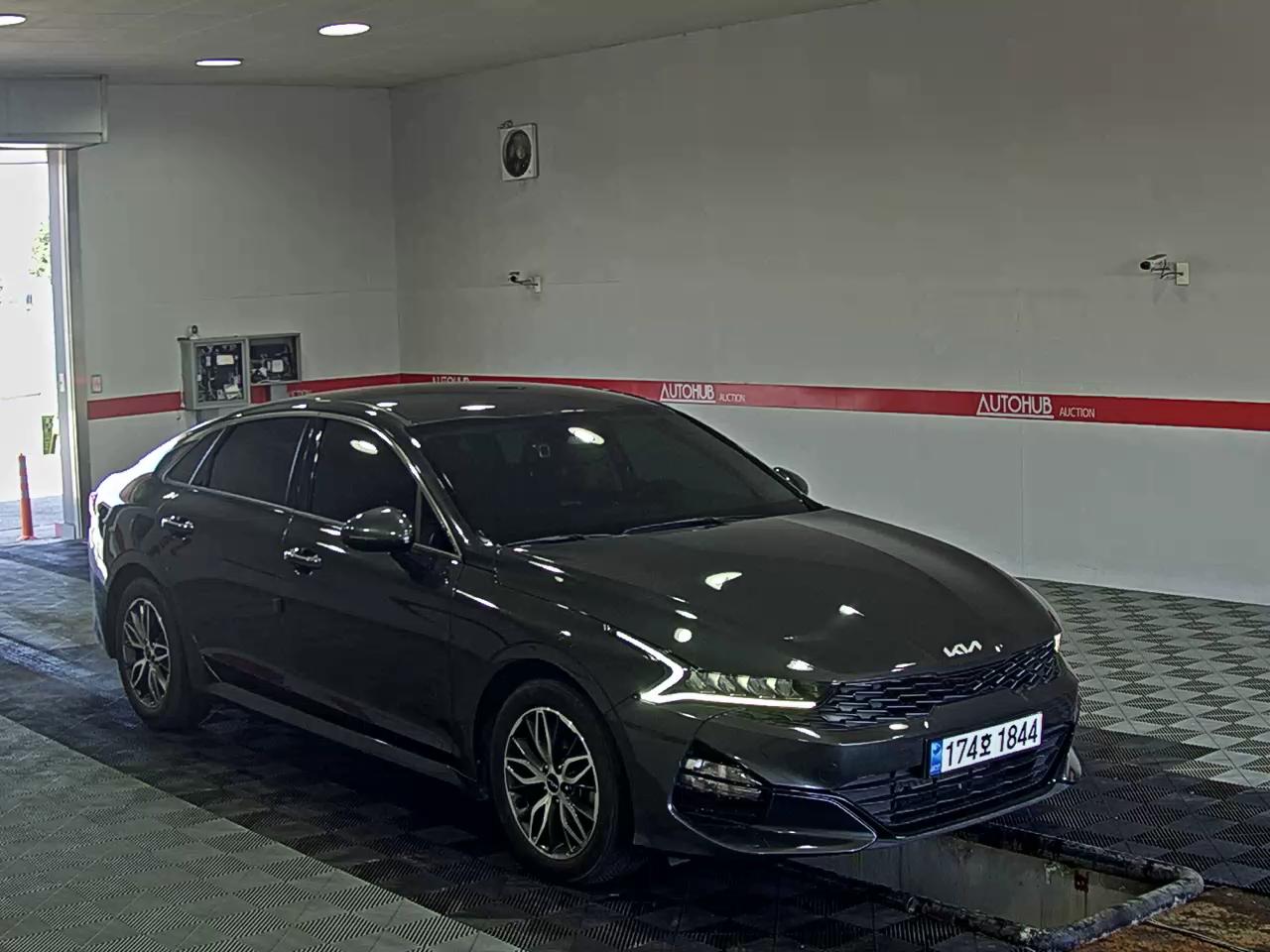 Kia K5 2023 - Image 2