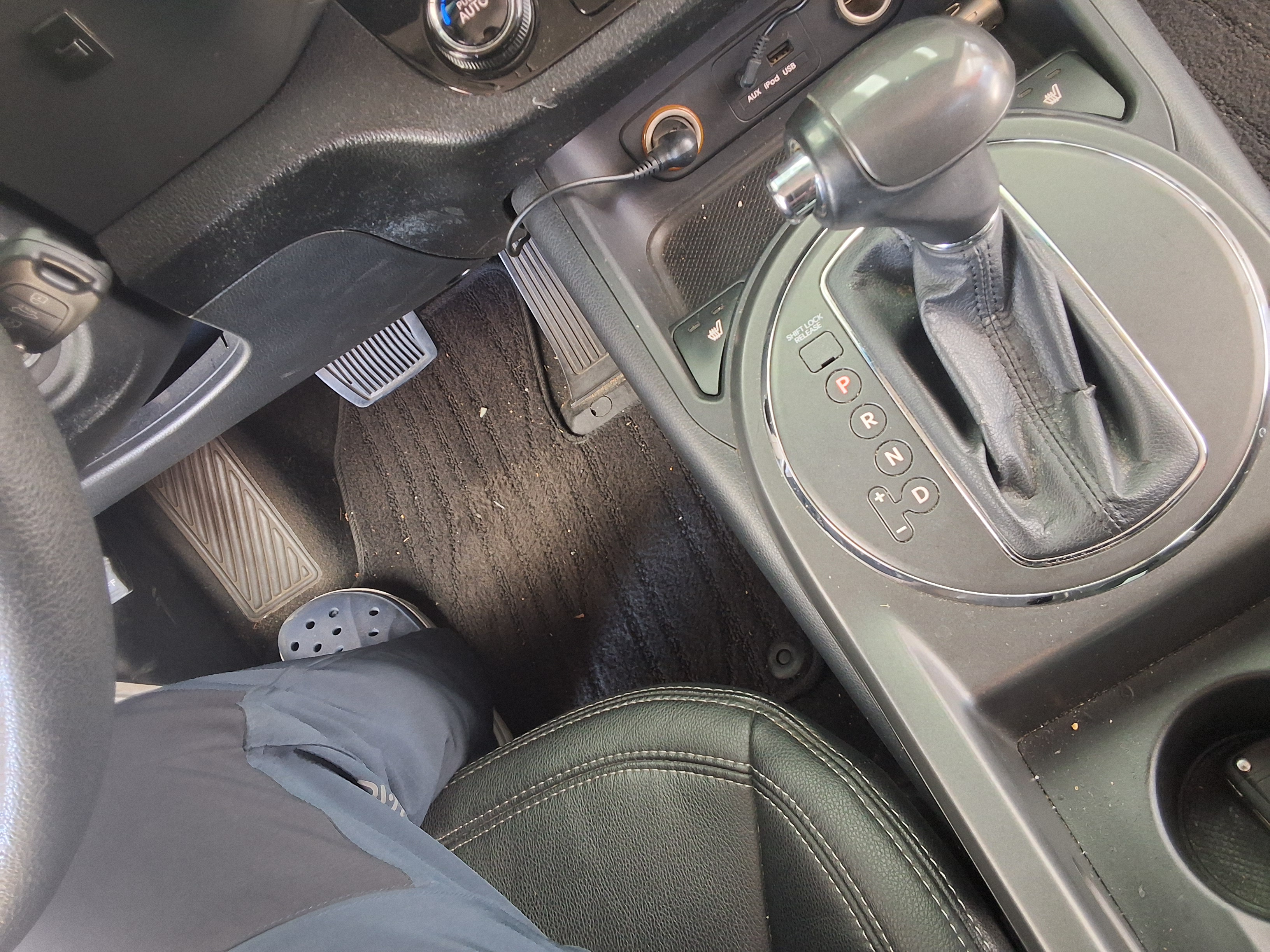 Kia Sportage 2012 - Image 16