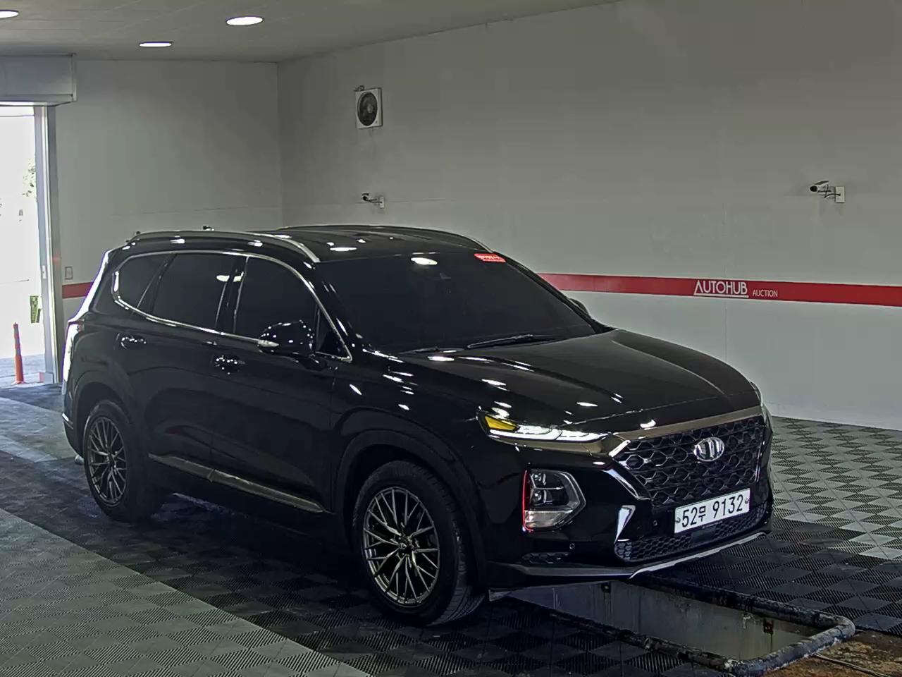 Hyundai Santa Fe 2019 - Image 2