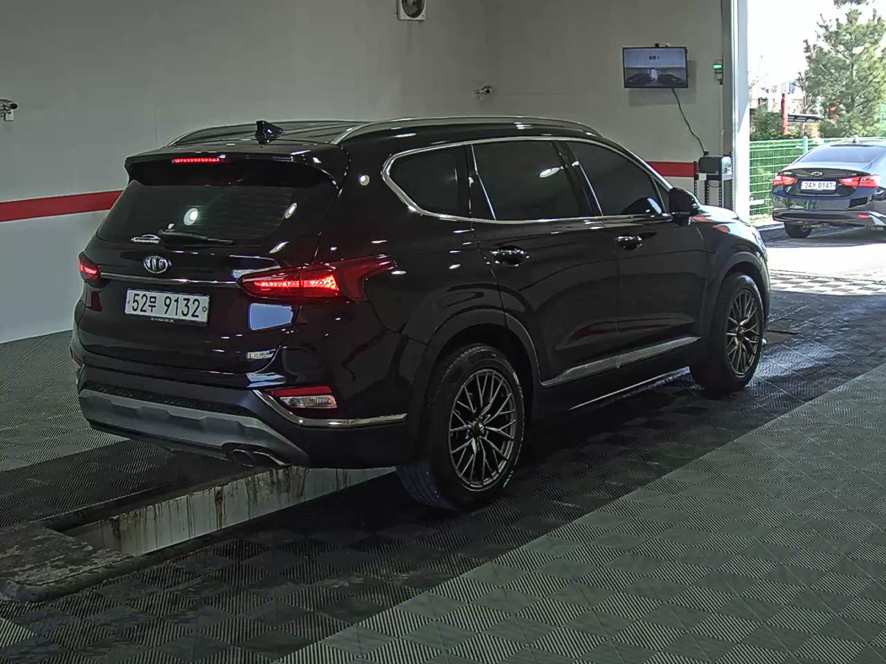 Hyundai Santa Fe 2019 - Image 4