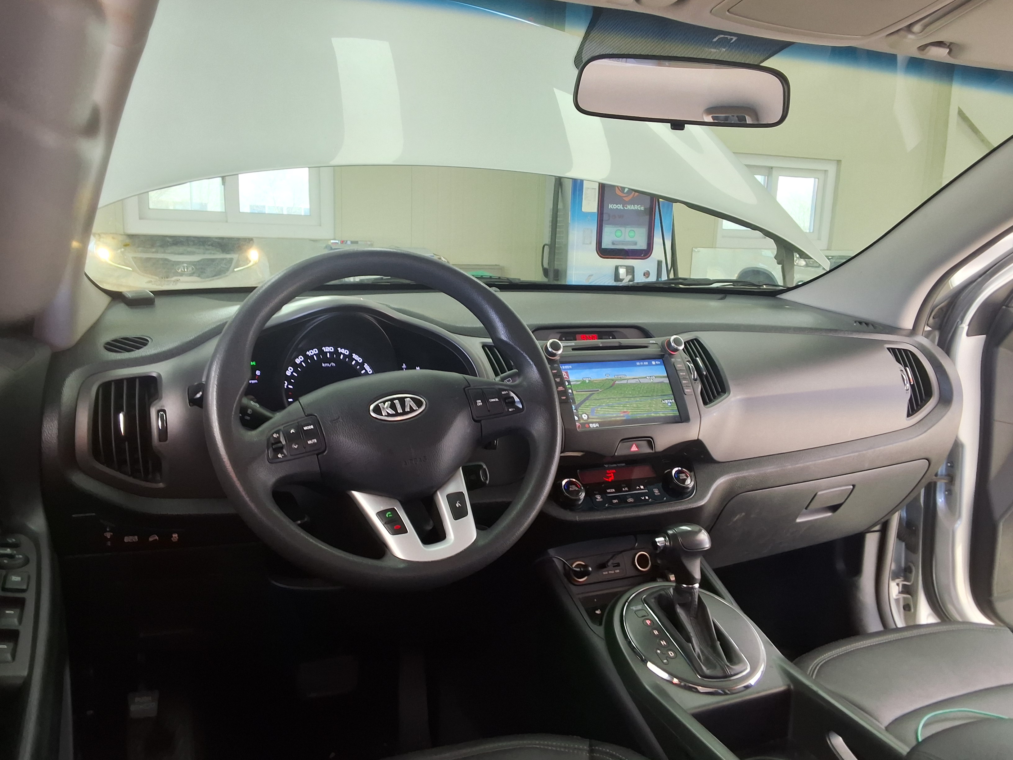 Kia Sportage 2012 - Image 10