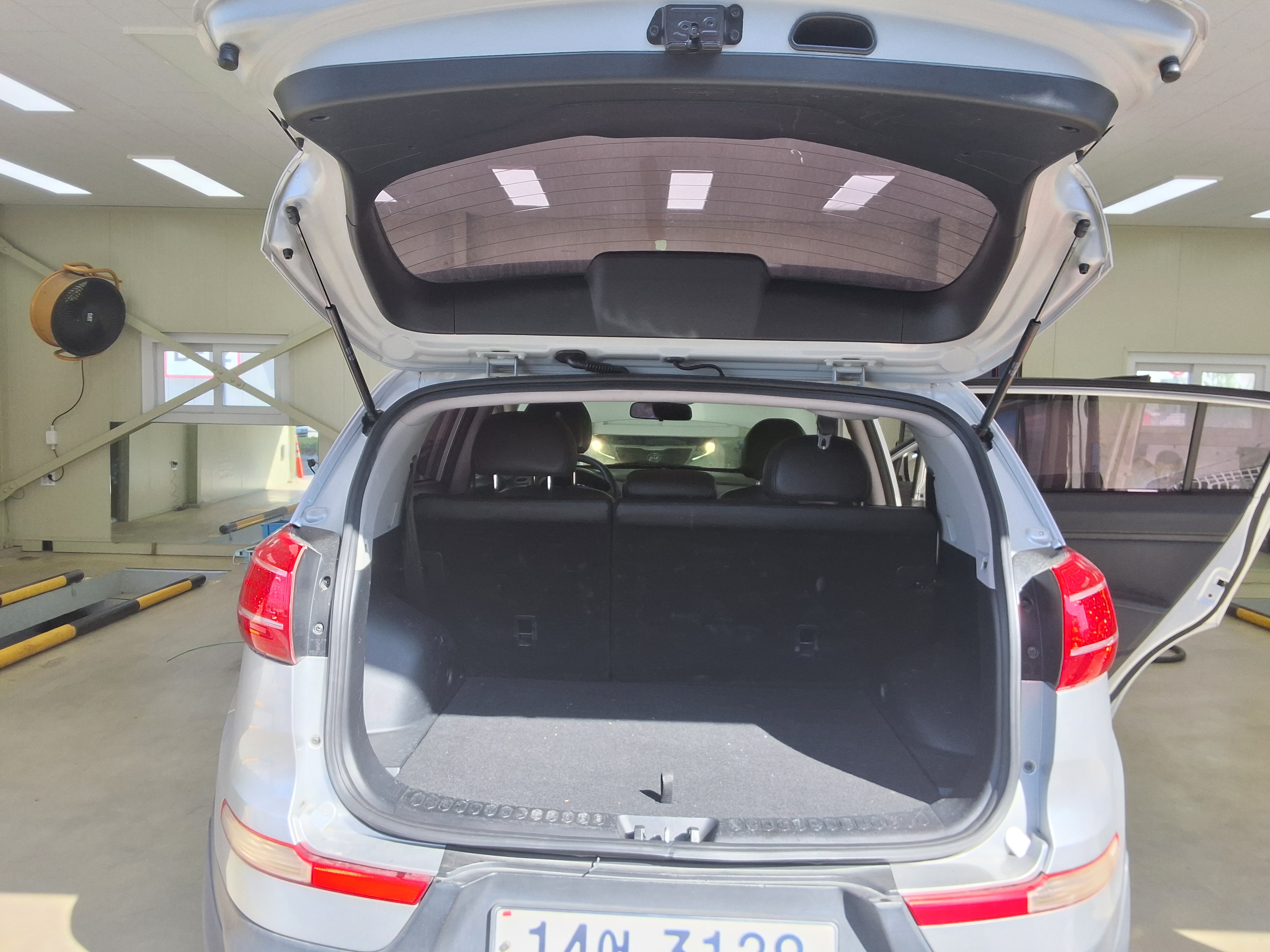 Kia Sportage 2012 - Image 14