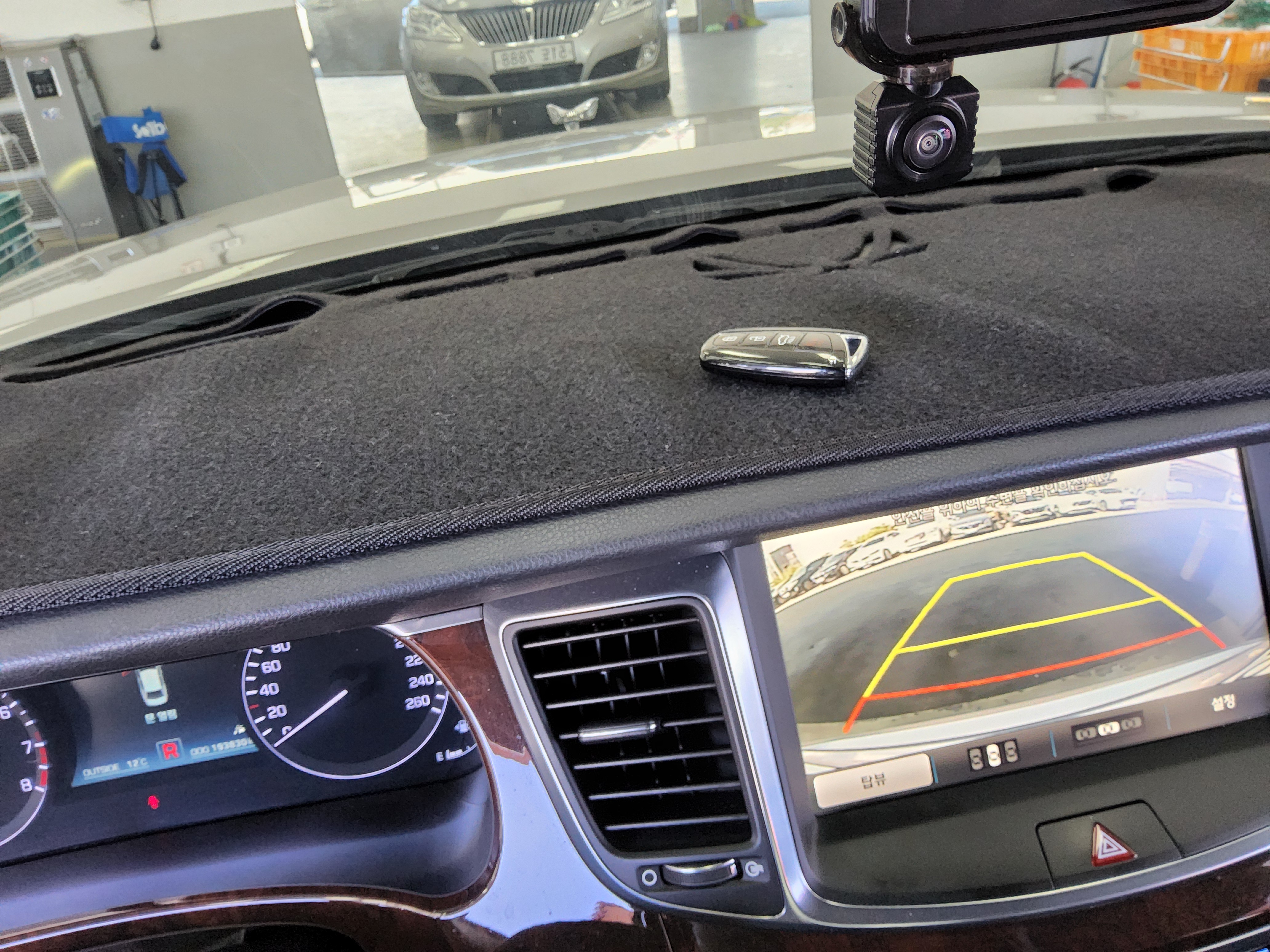 Hyundai New Equus 2014 - Image 16