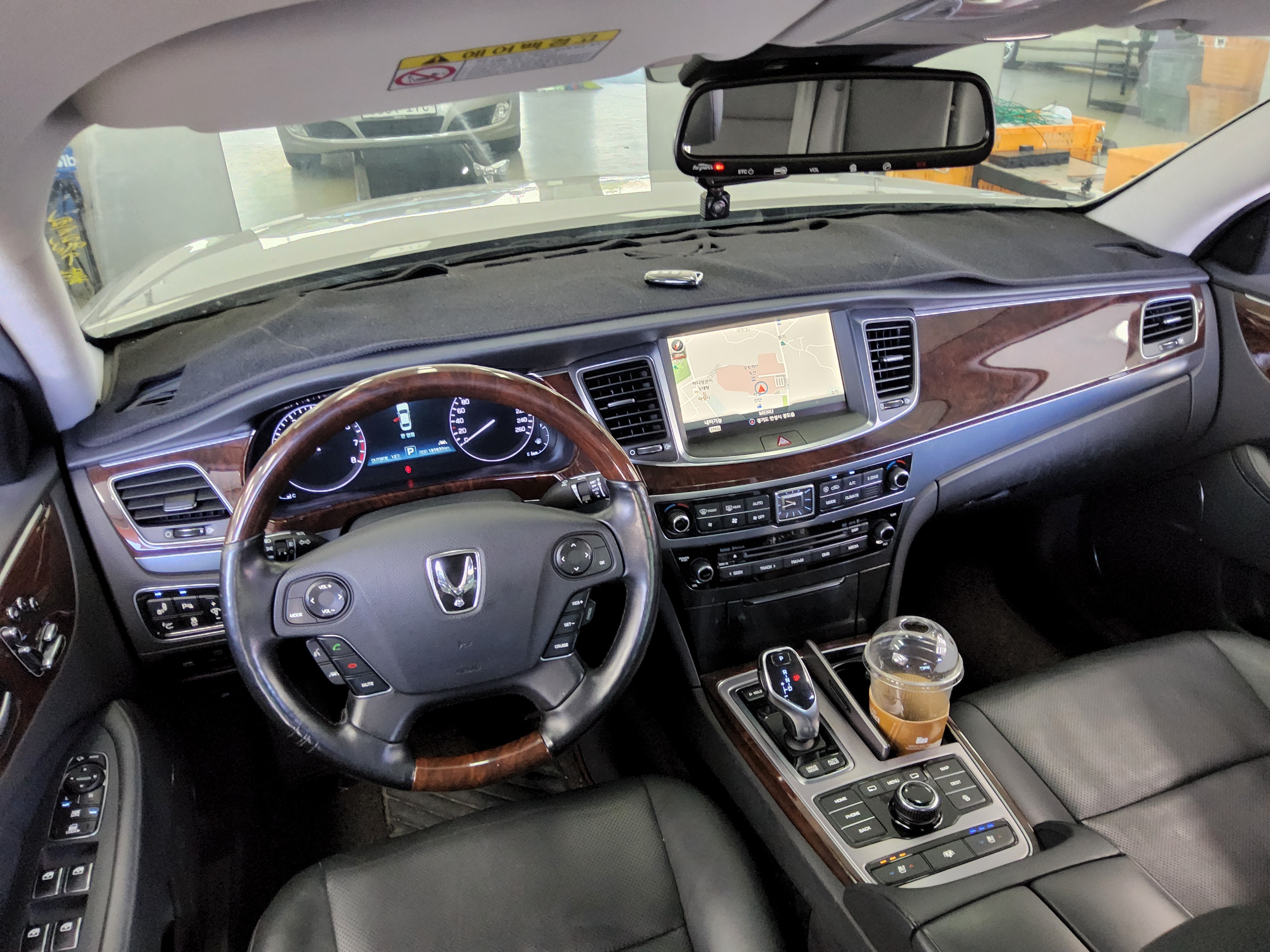 Hyundai New Equus 2014 - Image 10