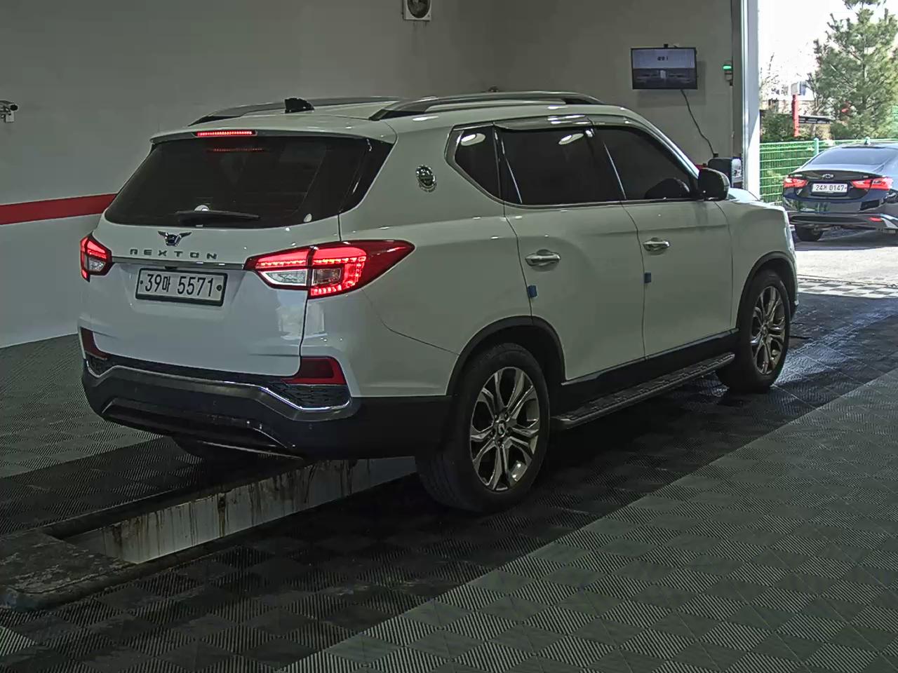 KG Mobility Rexton - 4