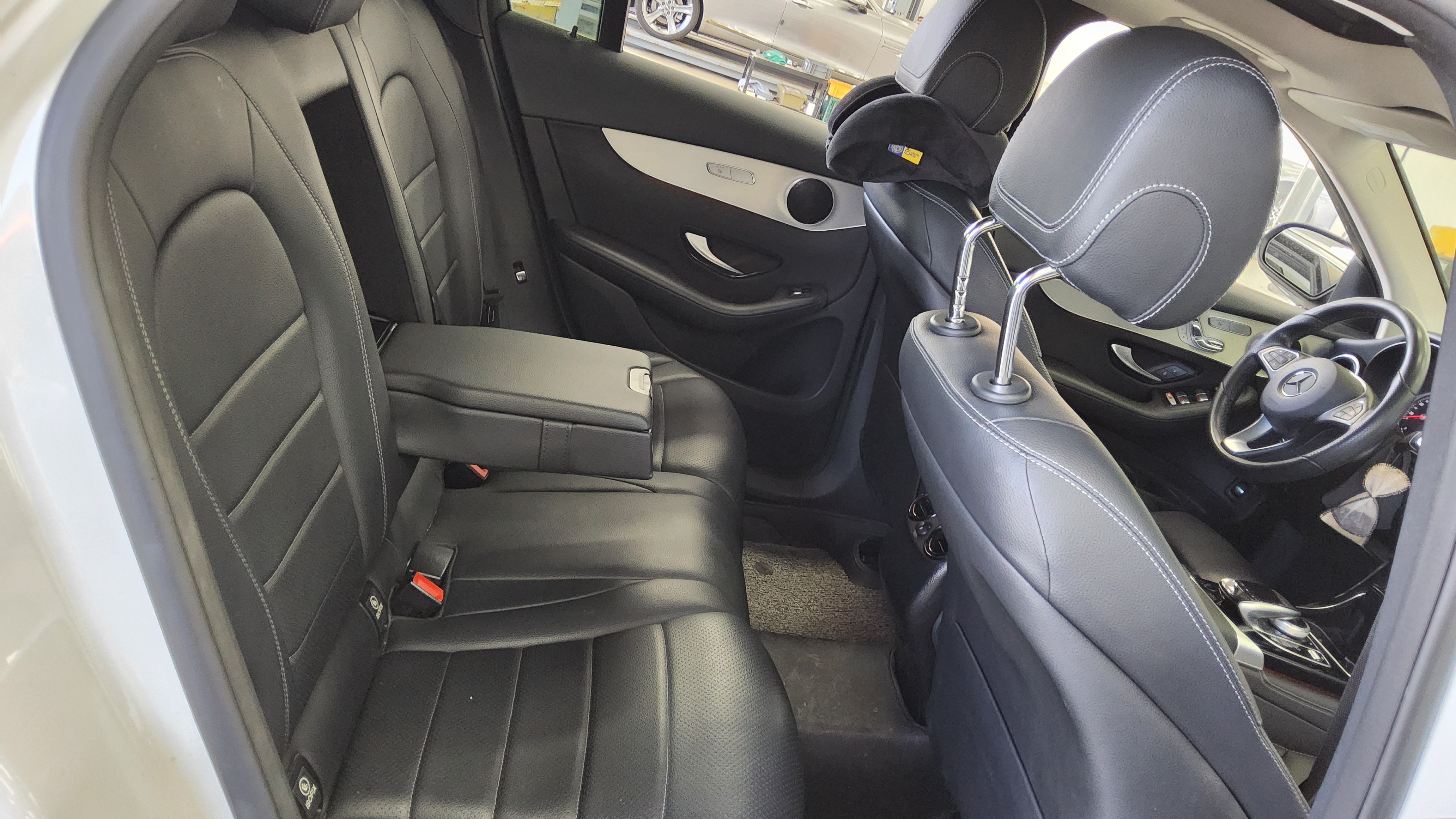 Mercedes-Benz GLC-Class 2017 - Image 12