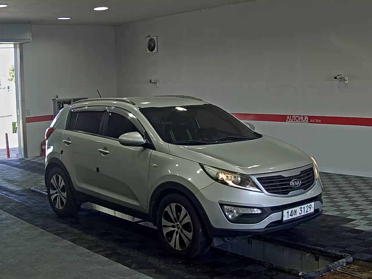 Kia Sportage 2012 - Image 2