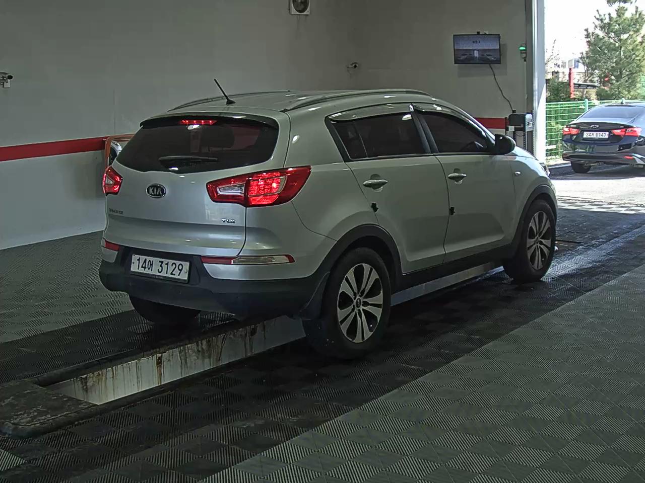 Kia Sportage 2012 - Image 4