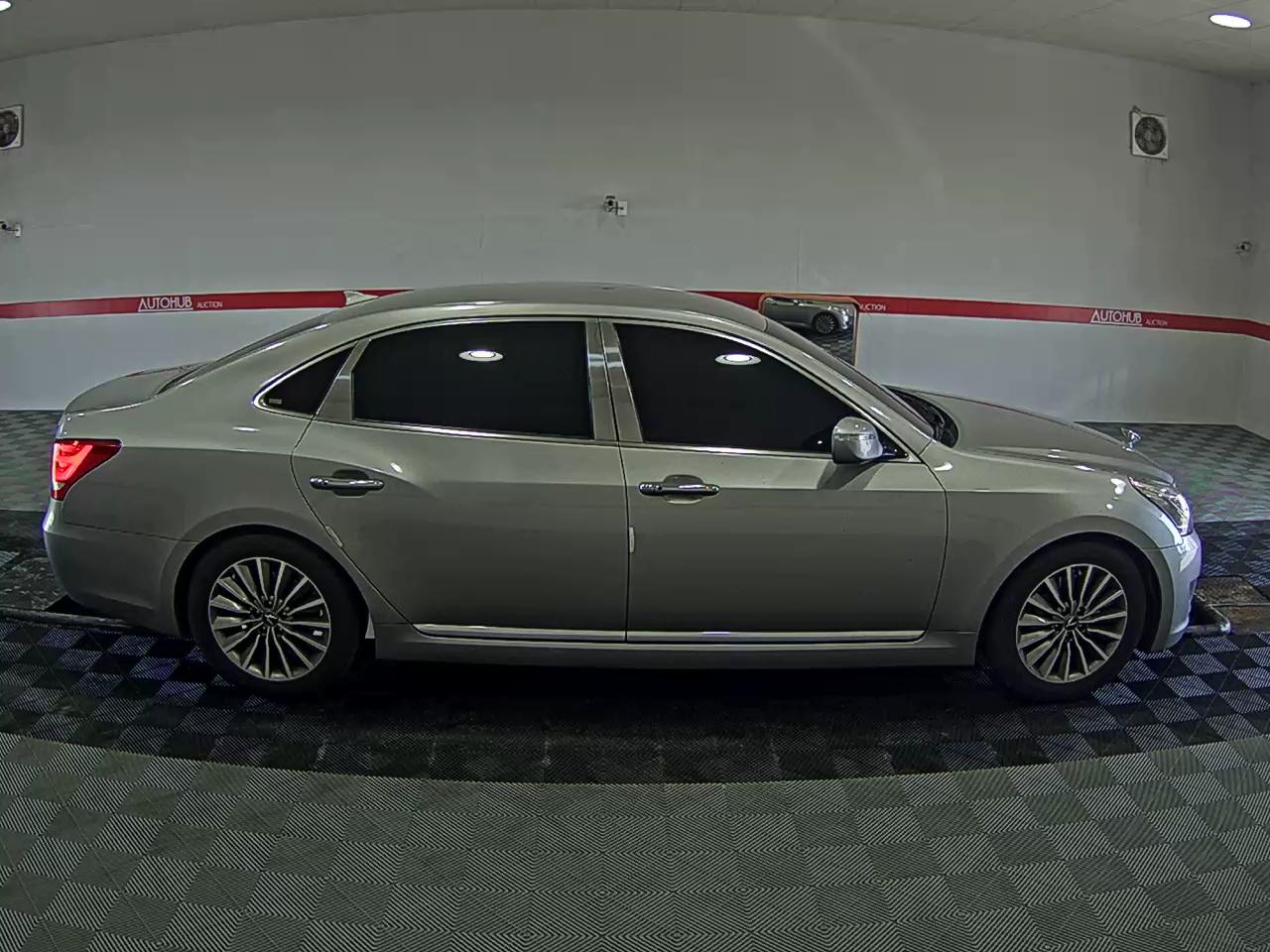 Hyundai New Equus 2014 - Image 3