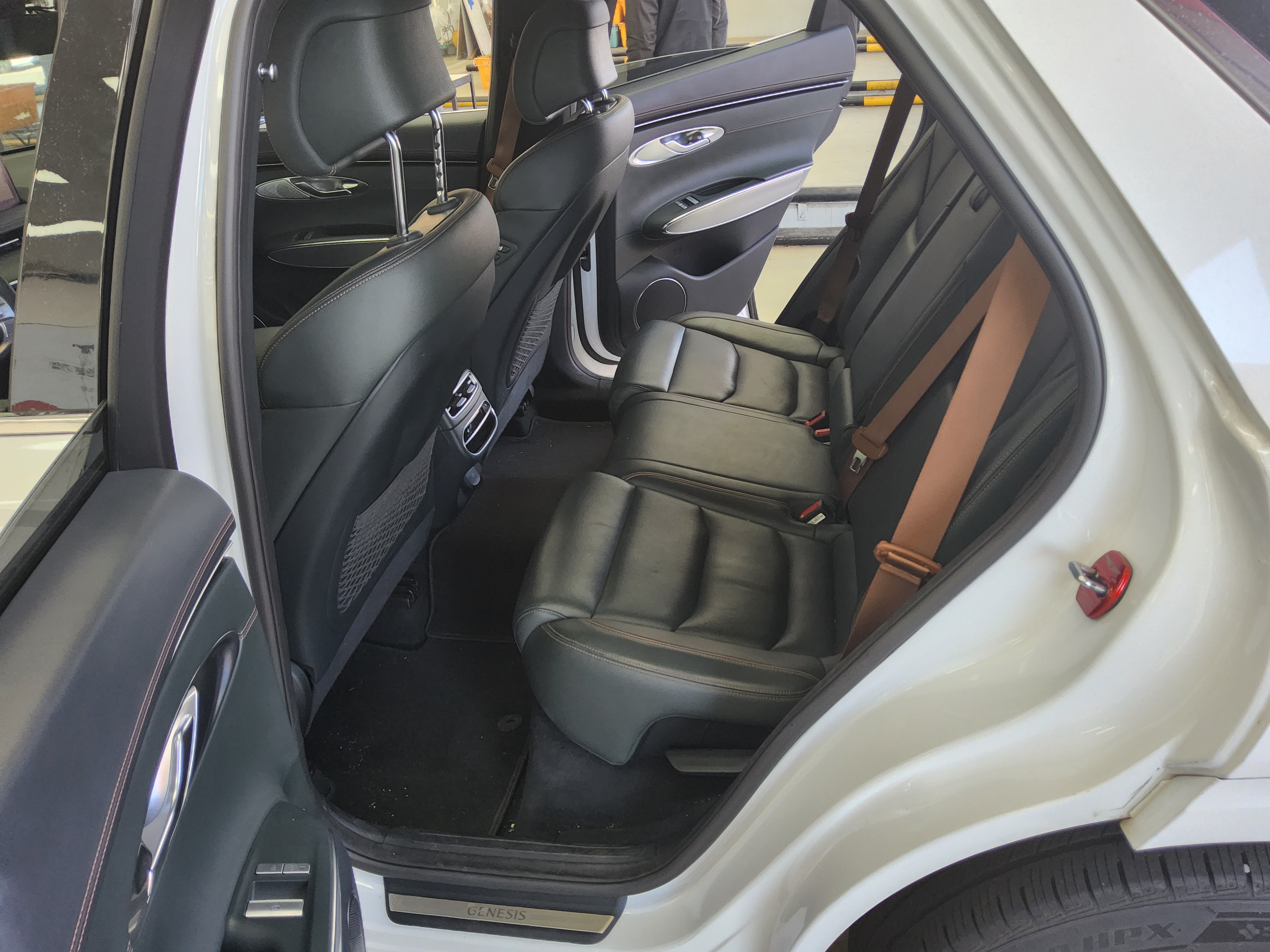 Genesis GV70 2021 - Image 11