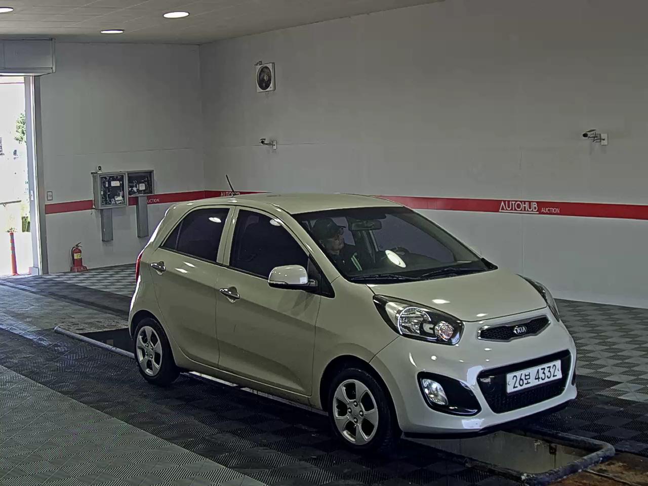 Kia Morning 2014 - Image 2
