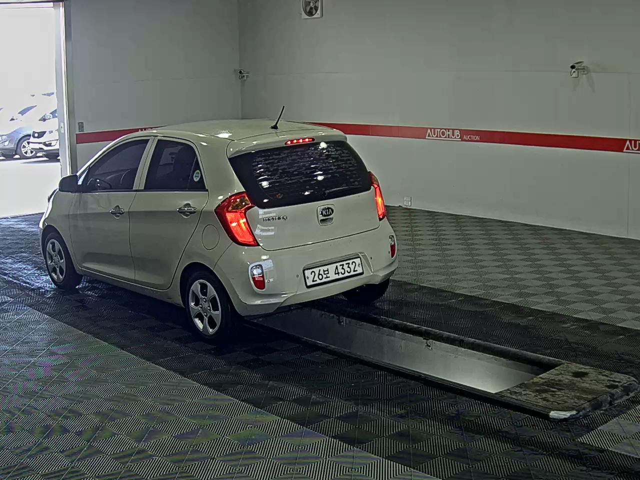 Kia Morning 2014 - Image 5