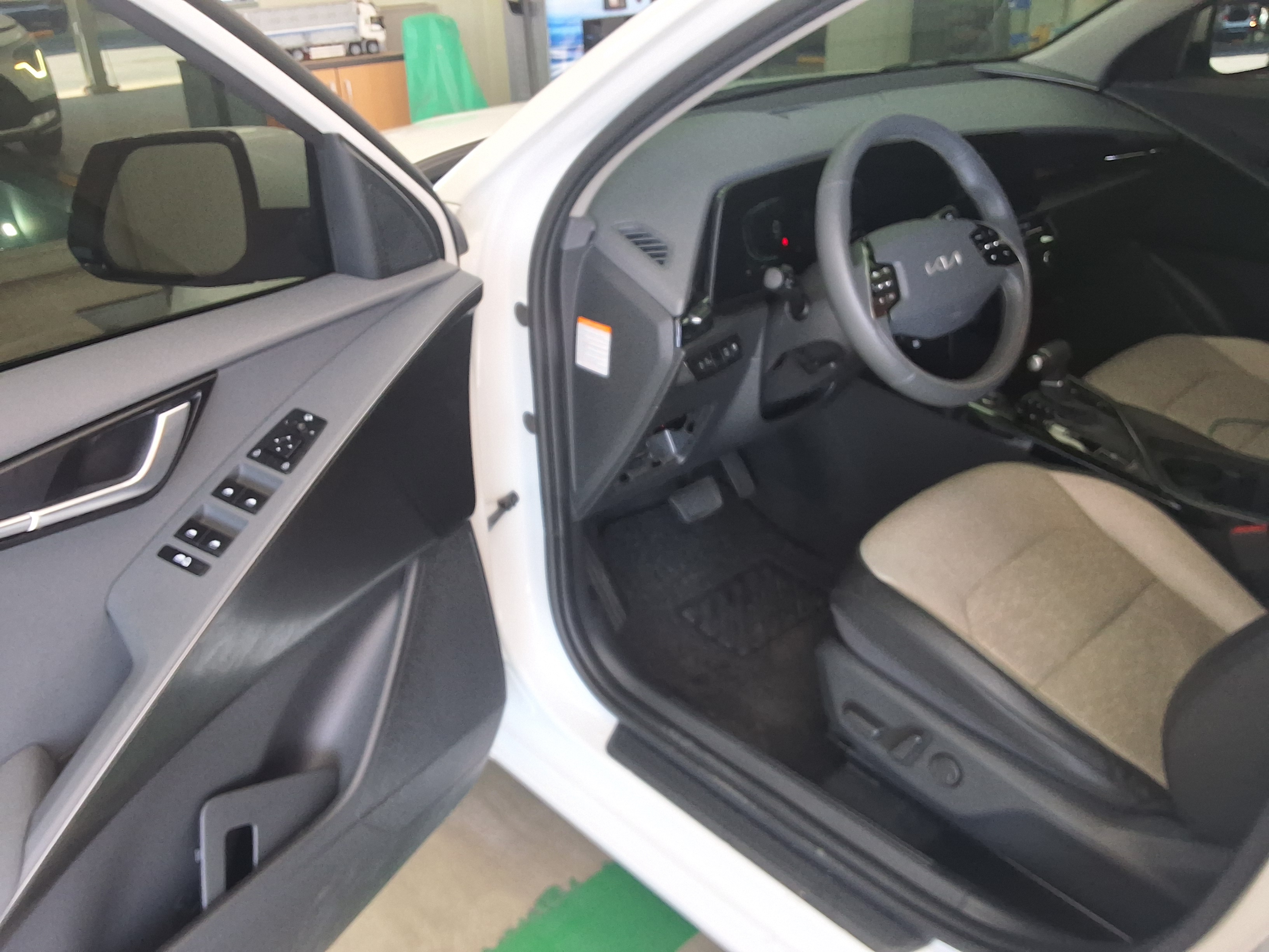 Kia Other 2023 - Image 9