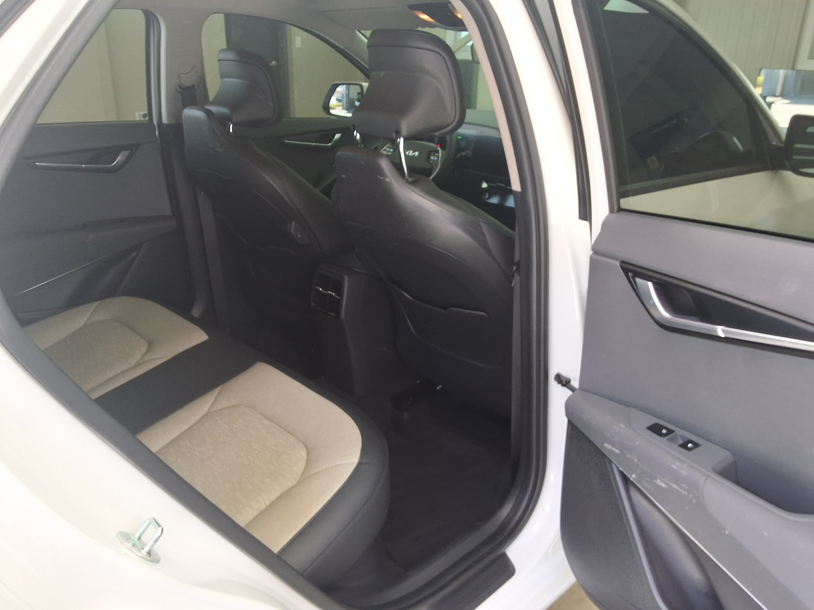 Kia Other 2023 - Image 12