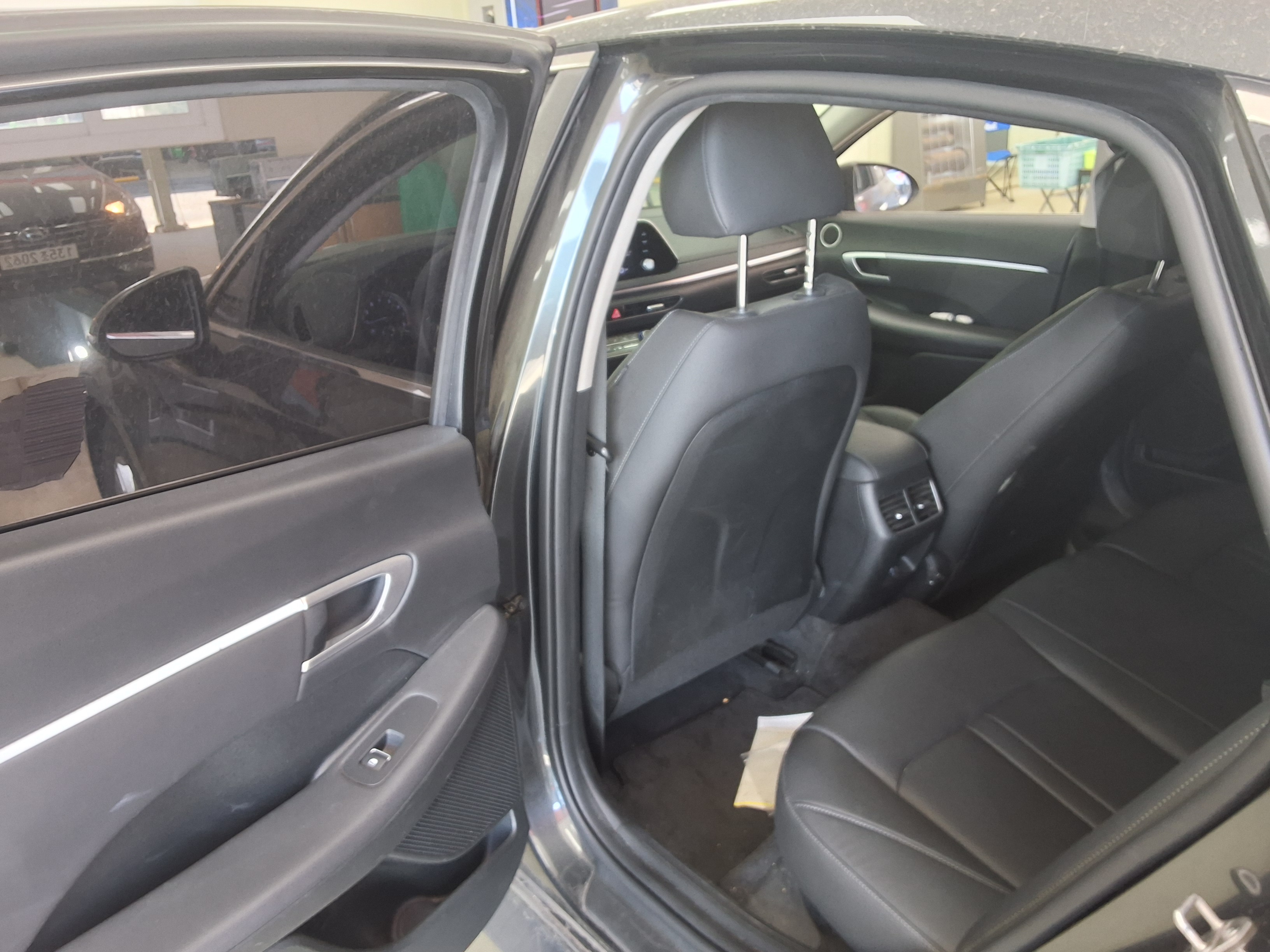 Hyundai Sonata 2023 - Image 12
