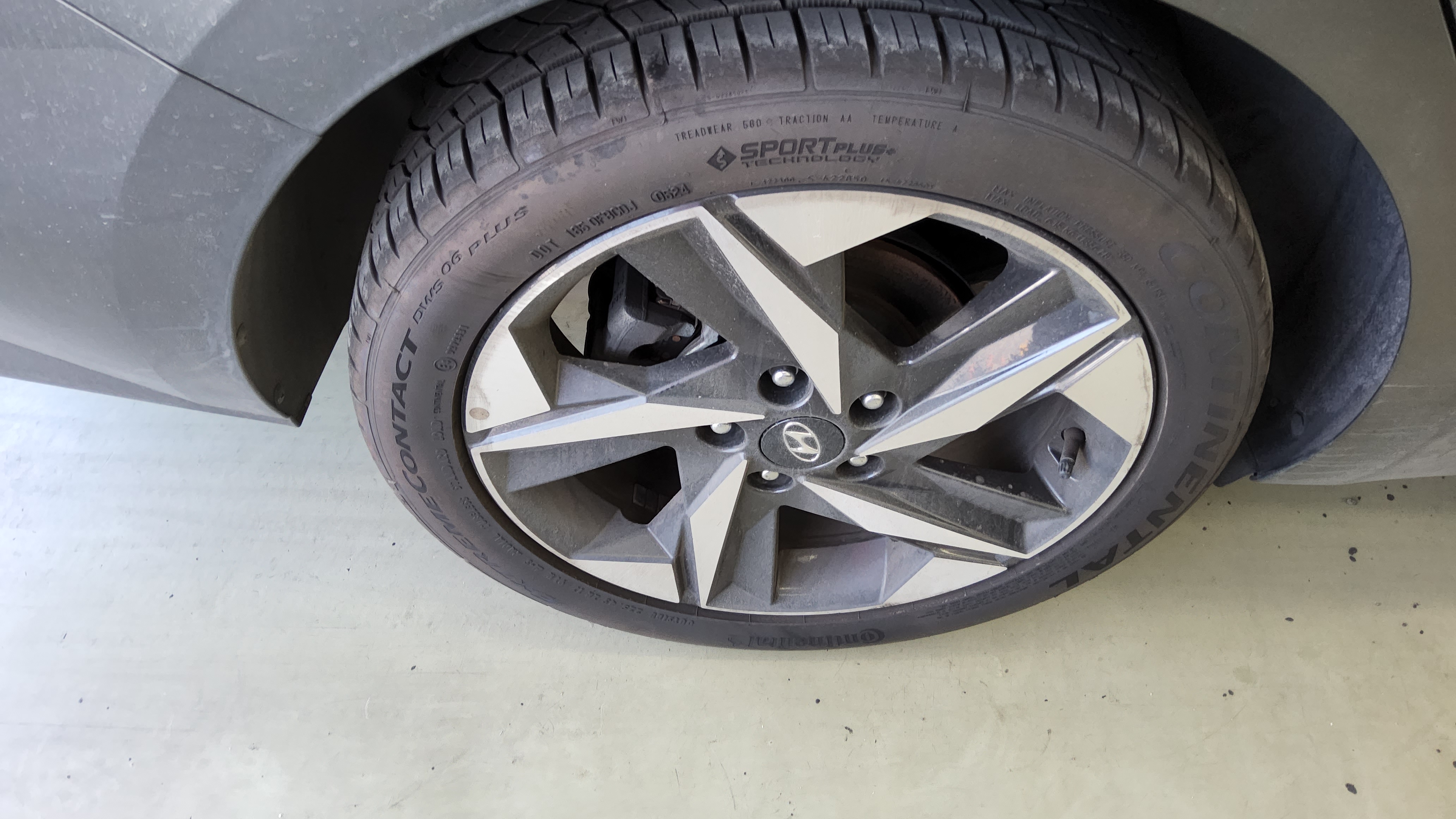 Hyundai Elantra 2023 - Image 19