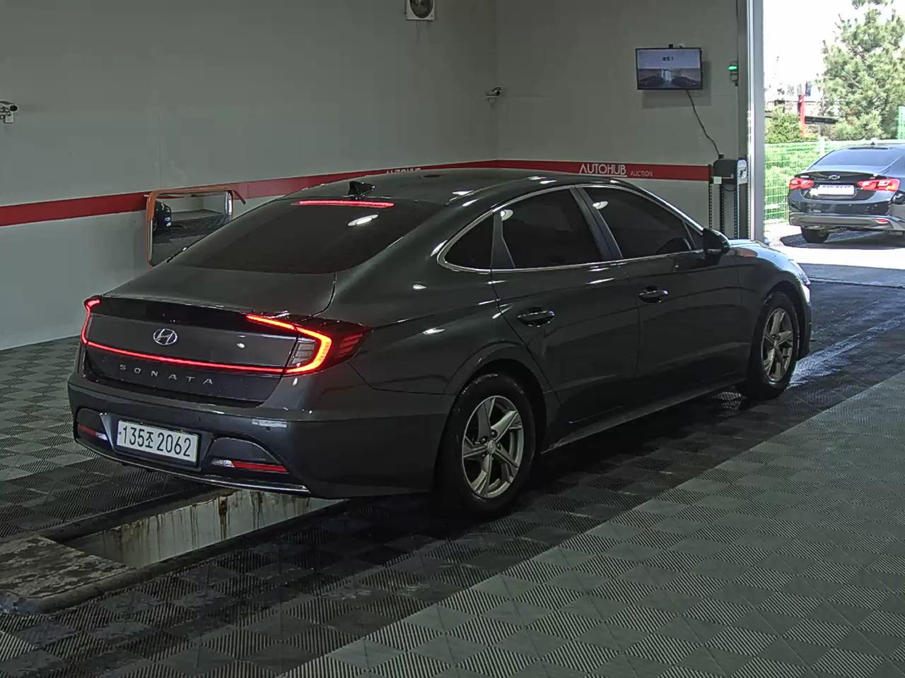 Hyundai Sonata 2023 - Image 4