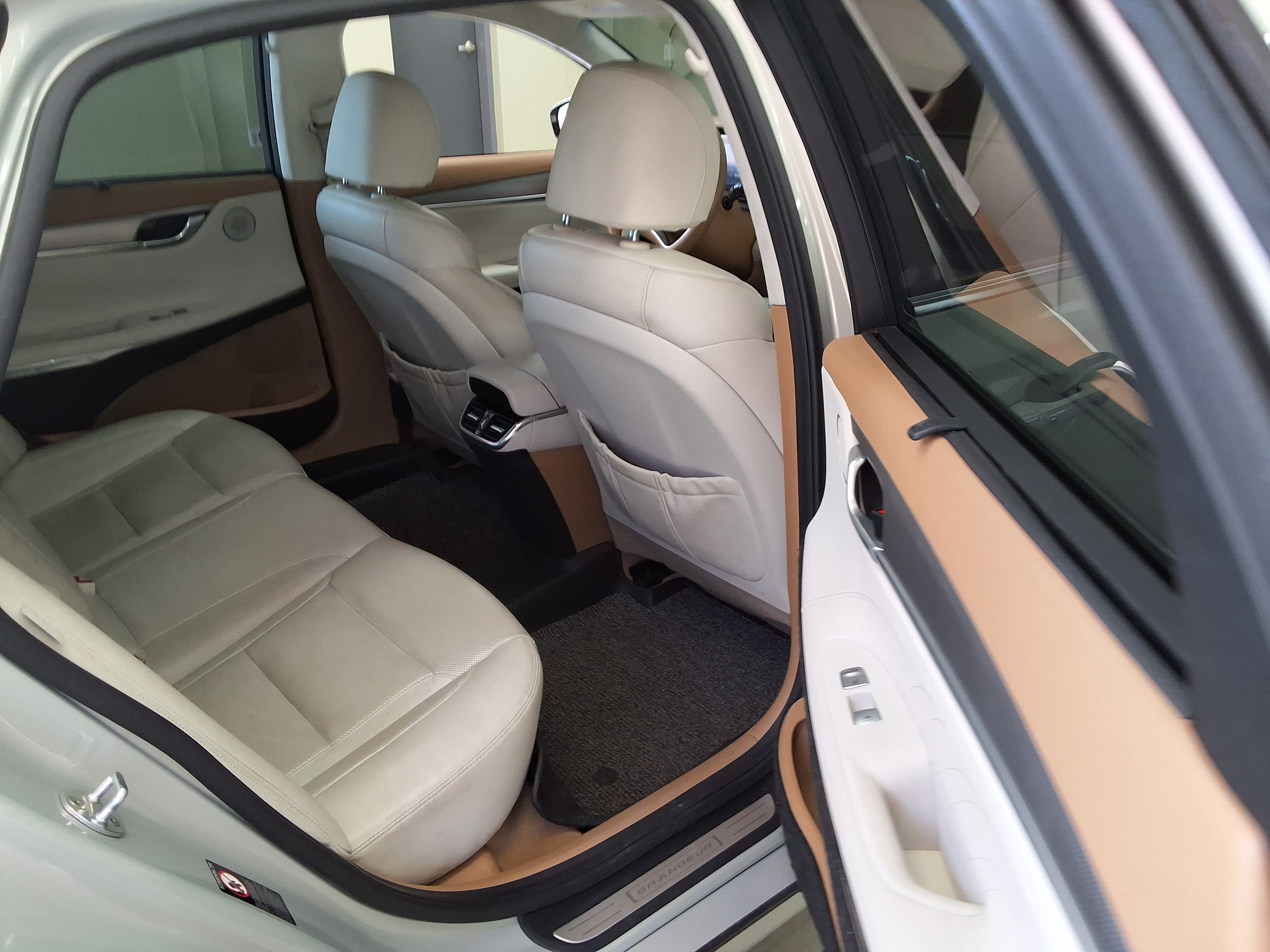 هيونداي جرانجر 2020 - صورة 13