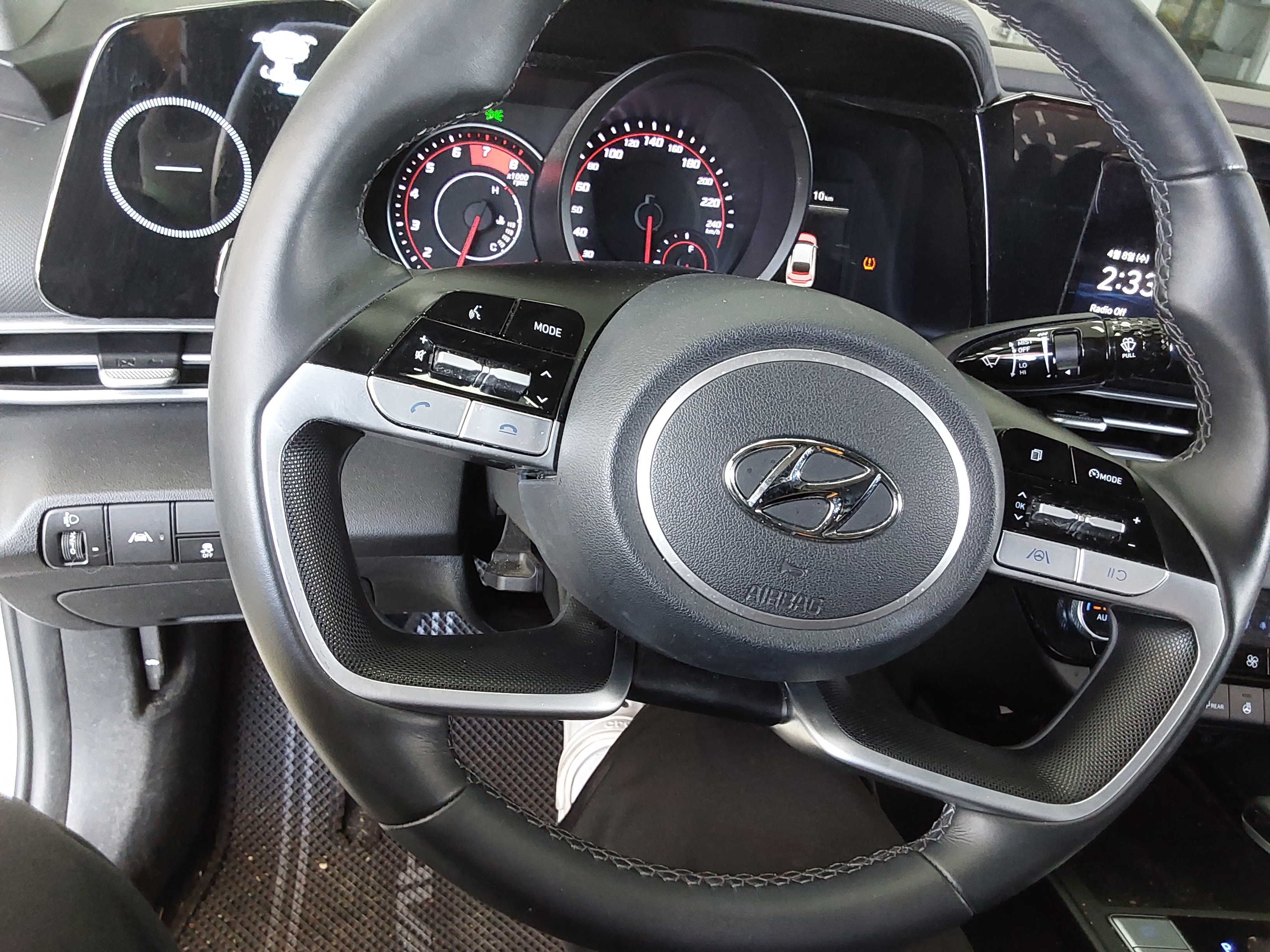 Hyundai Elantra 2023 - Image 16