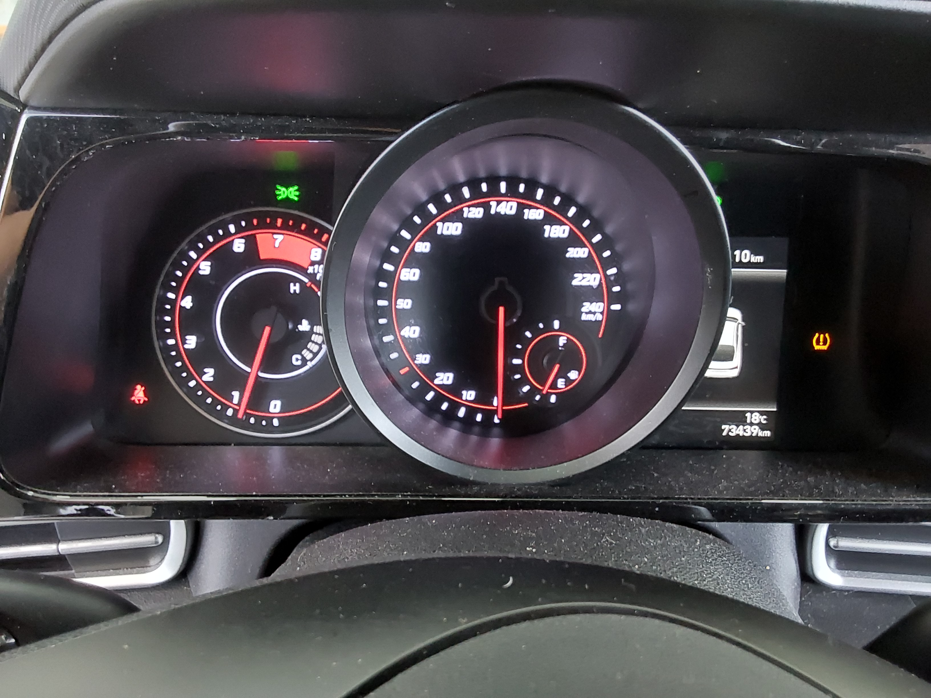 Hyundai Elantra 2023 - Image 8