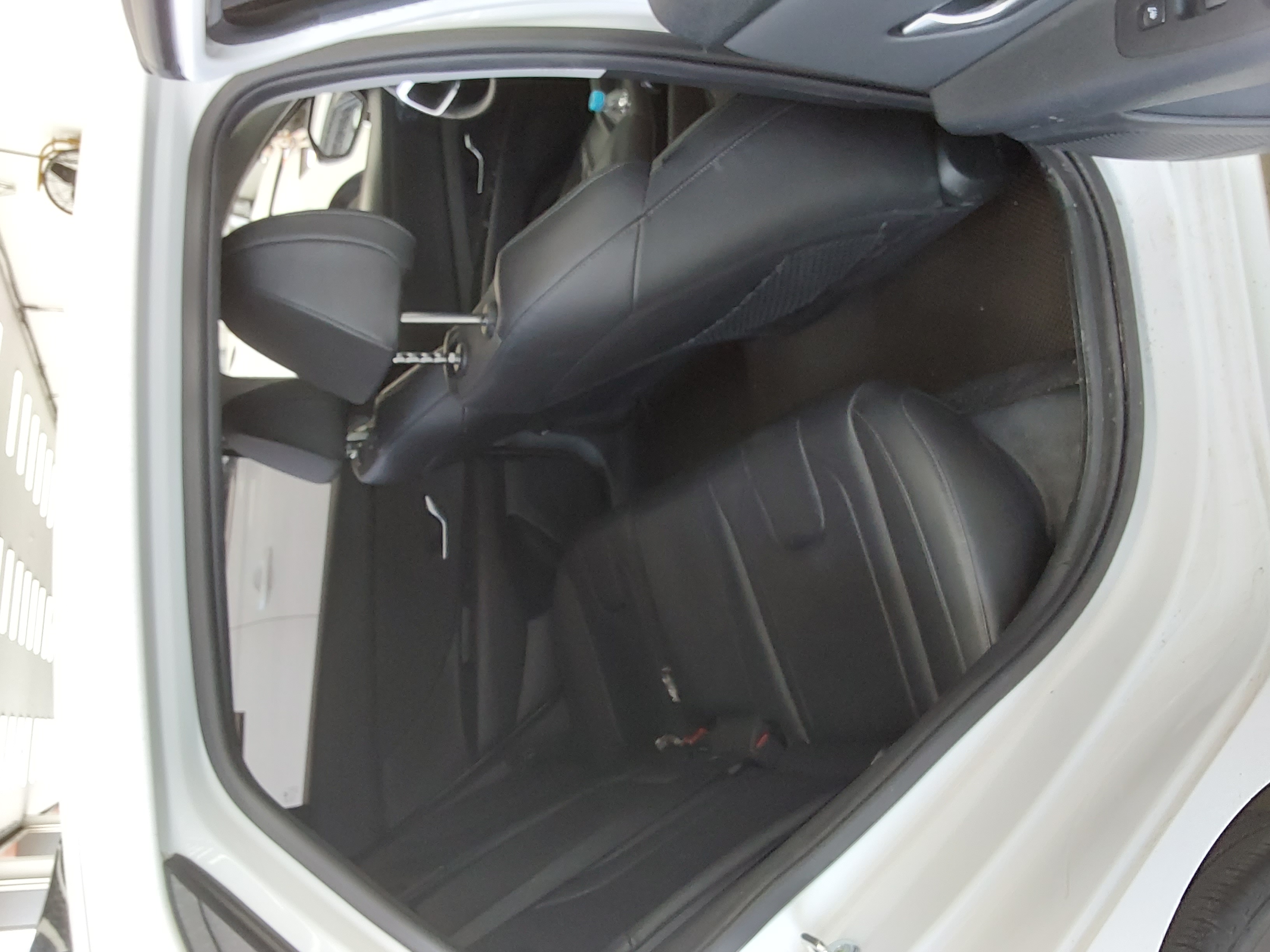 Hyundai Elantra 2023 - Image 12