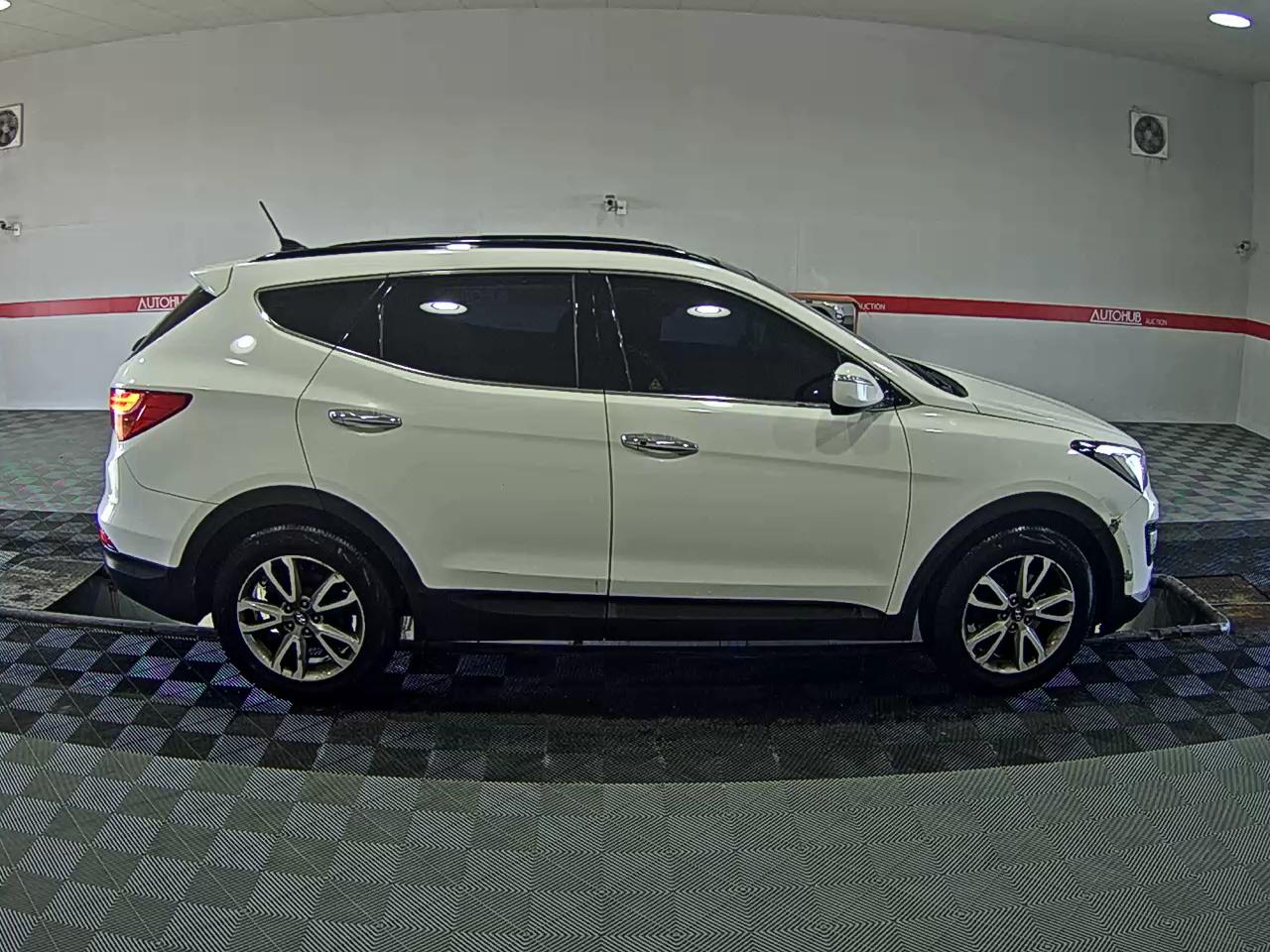 Hyundai Santa Fe 2013 - Image 3
