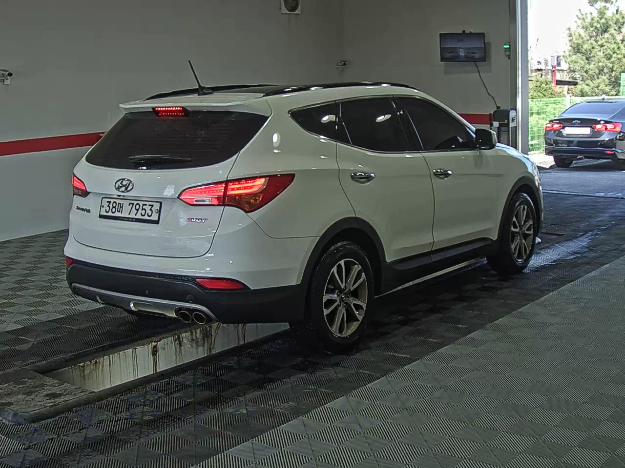 Hyundai Santa Fe 2013 - Image 4