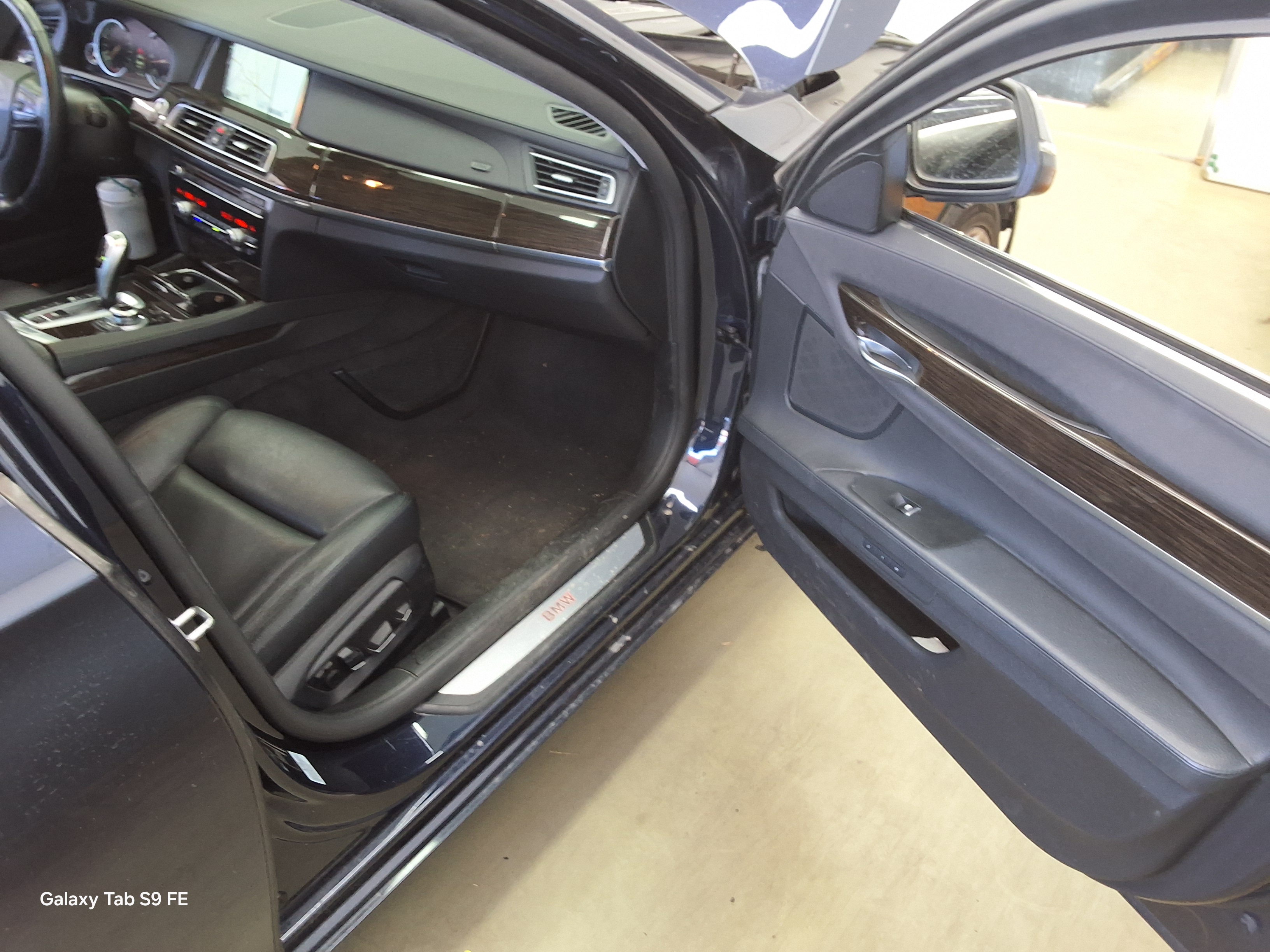 BMW 7 Series - 13