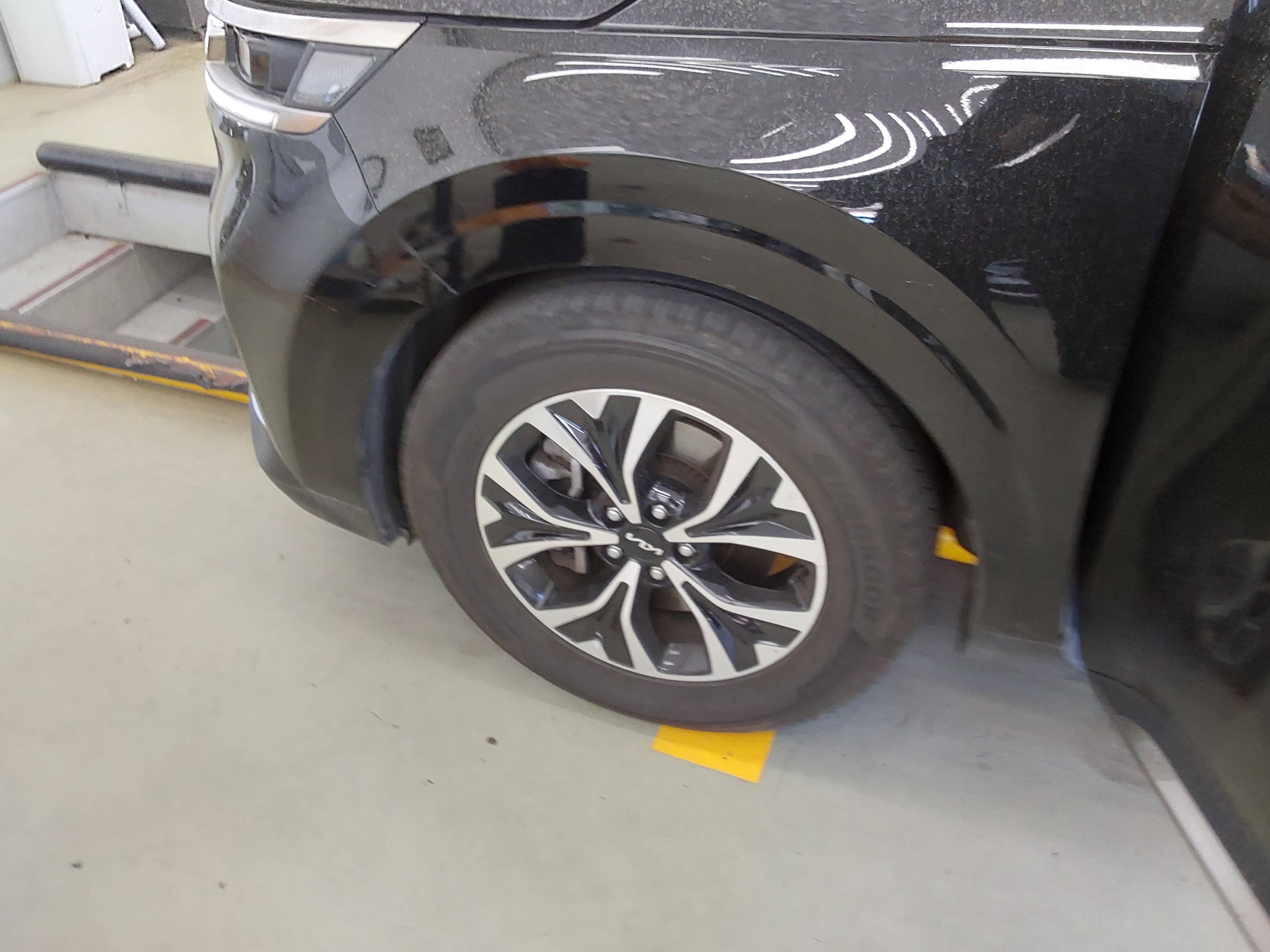 Kia SEDONA 2023 - Image 20